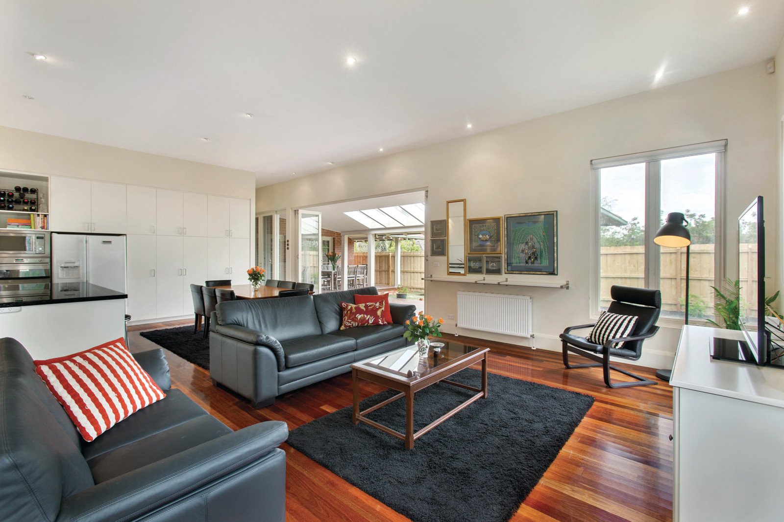 16 St Johns Avenue, Mont Albert - Thumbnail 4