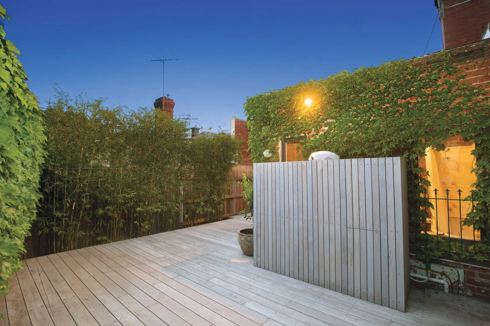 24 Longmore Street, St Kilda West, VIC