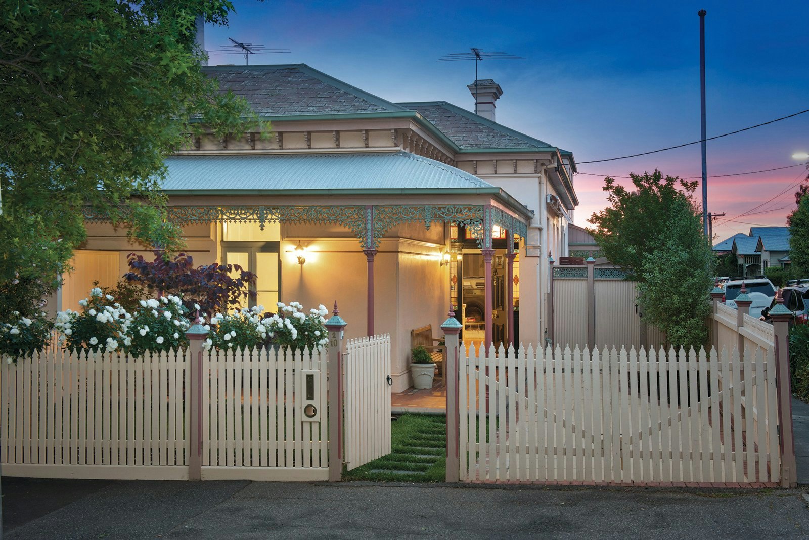 2/10 Henry Street, Hawthorn, VIC