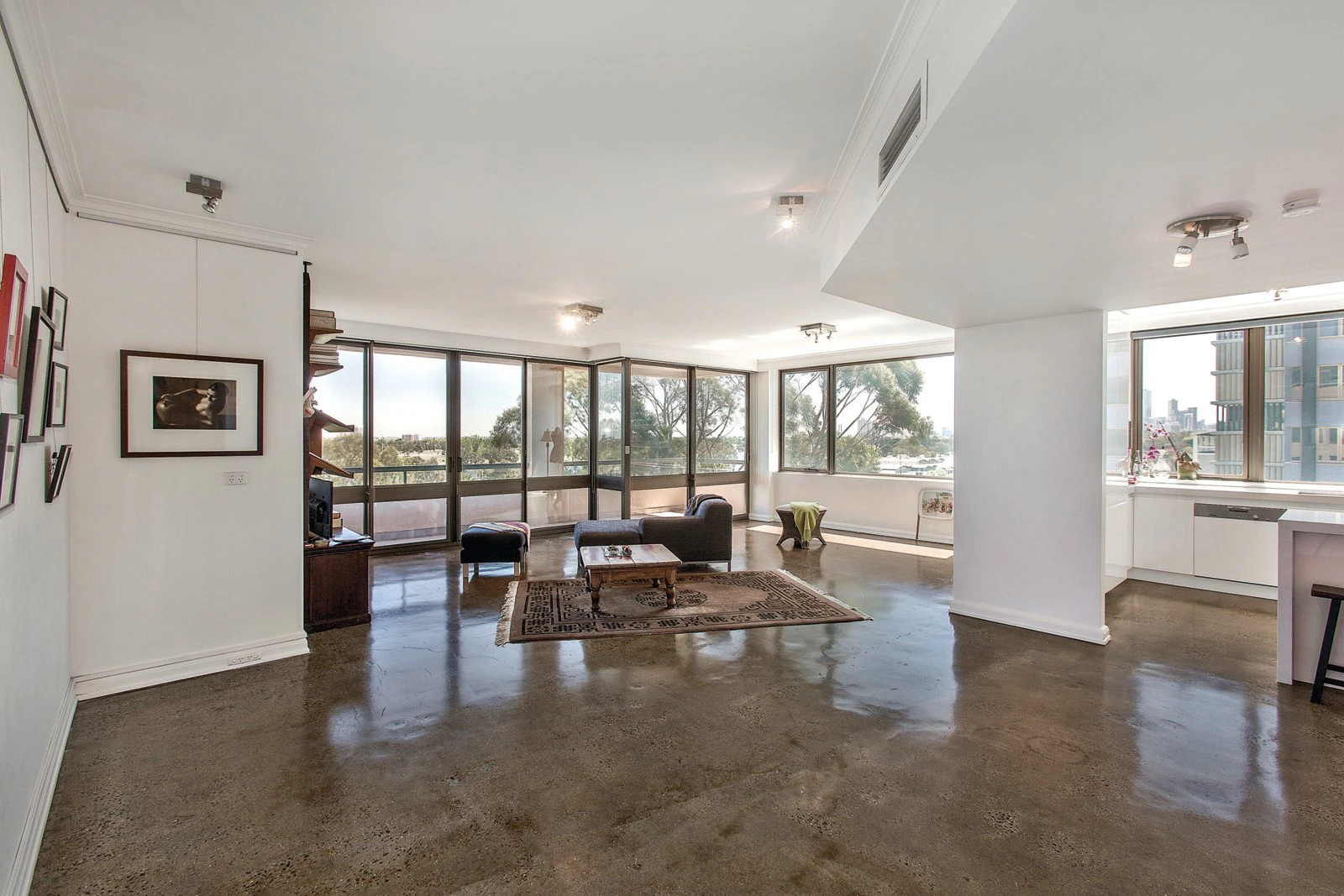 28/73 Queens Road, Melbourne, VIC
