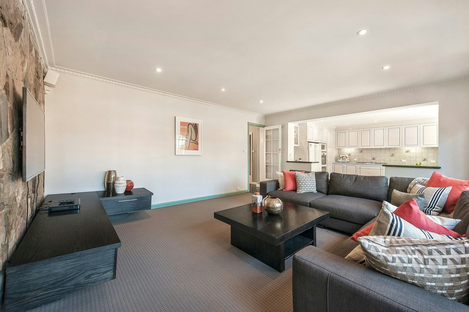 12 Kenmare Street, Mont Albert, VIC