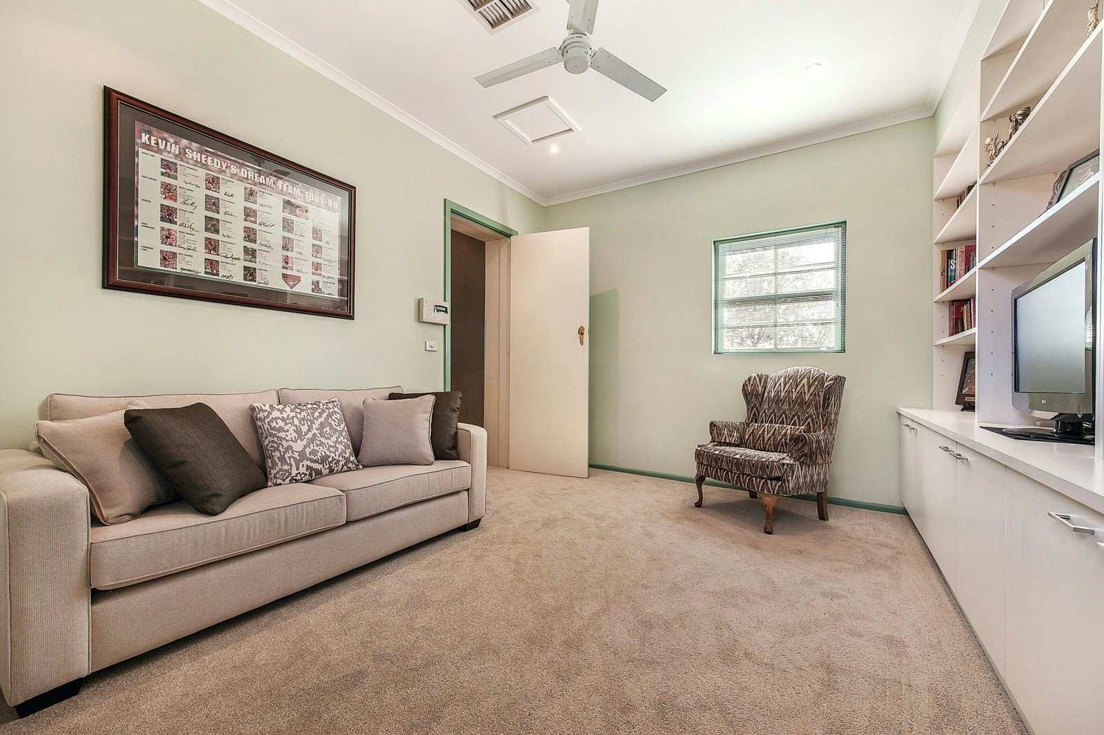 12 Kenmare Street, Mont Albert, VIC