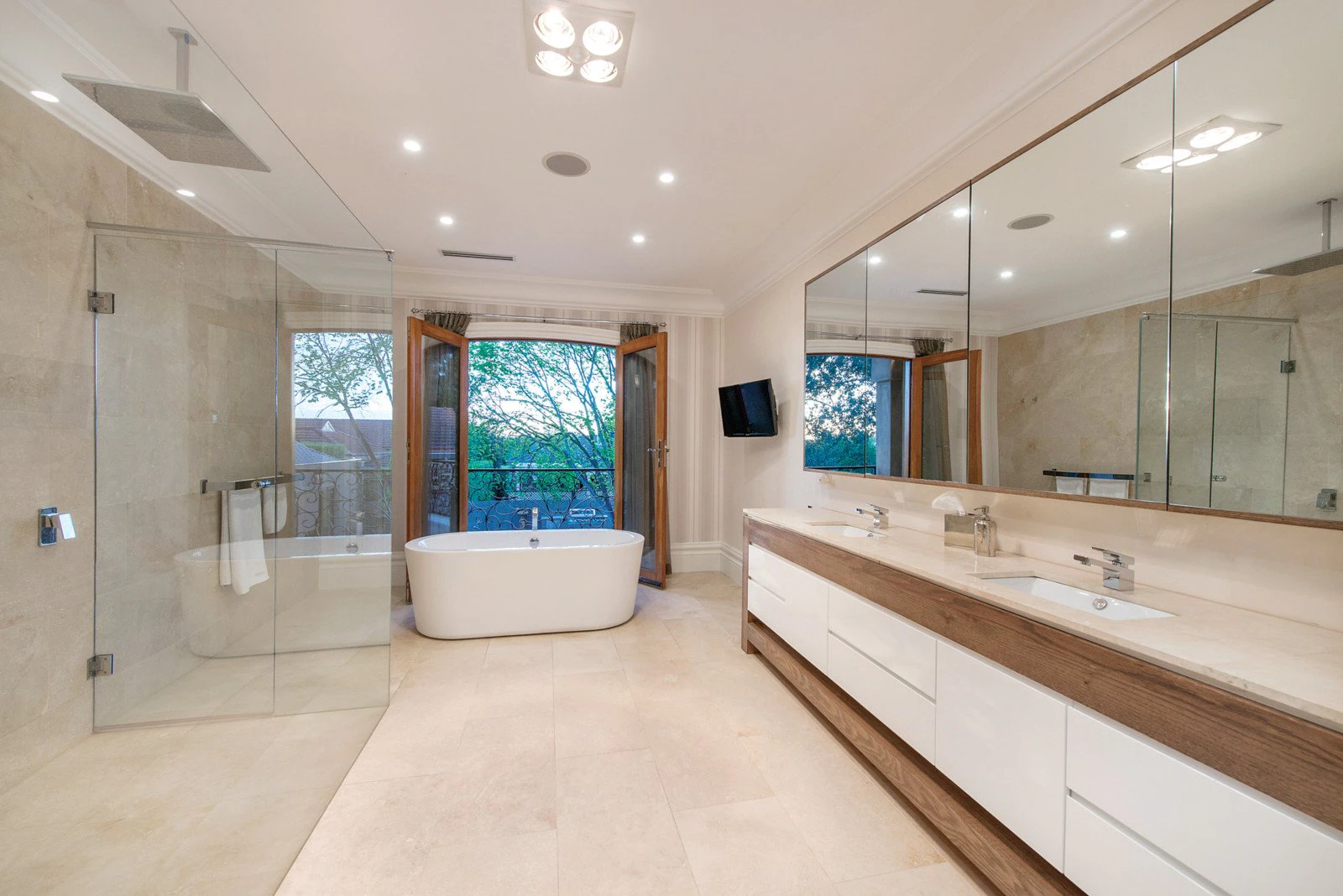 48 Hillside Parade, Glen Iris, VIC