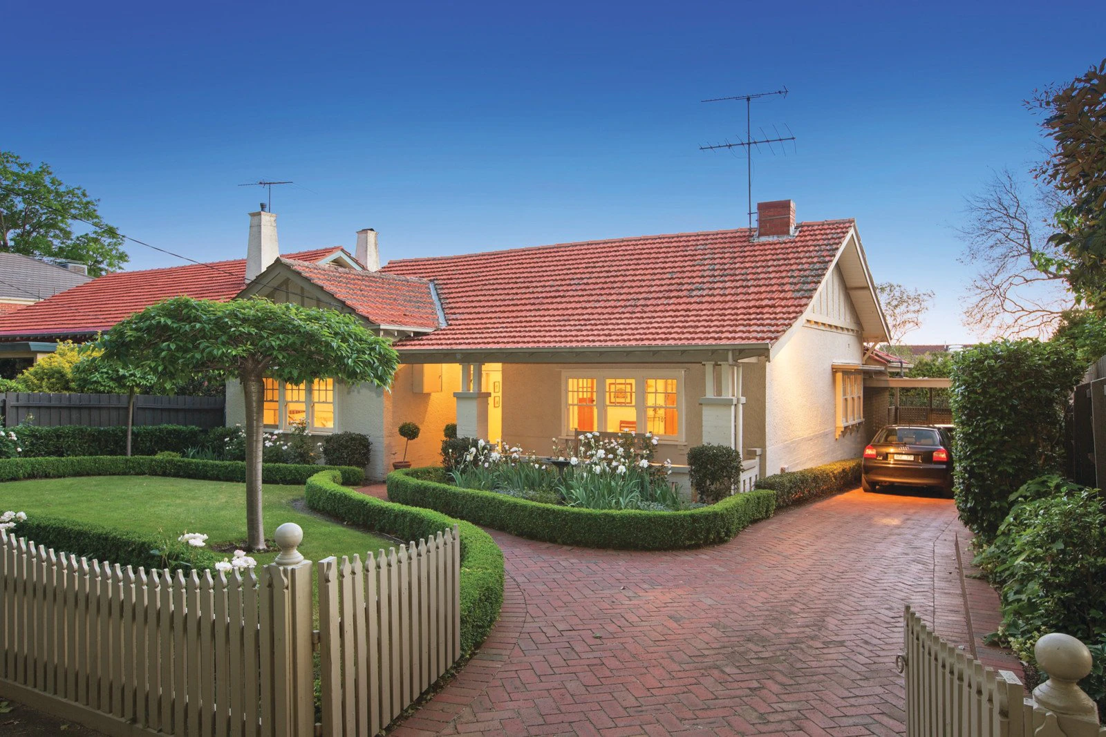 10 Currajong Avenue, Camberwell, VIC