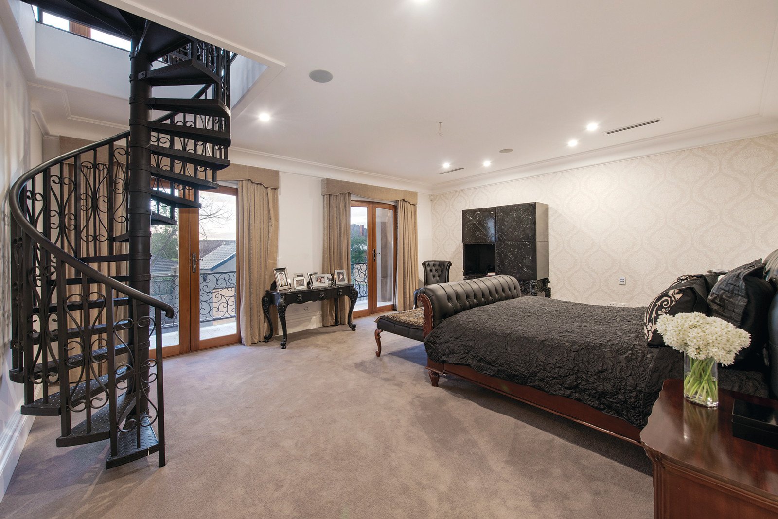 48 Hillside Parade, Glen Iris - Thumbnail 6