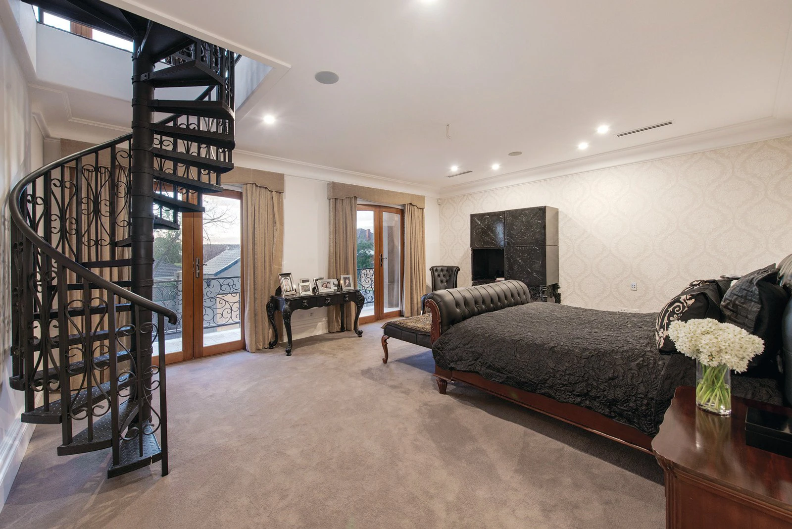 48 Hillside Parade, Glen Iris, VIC