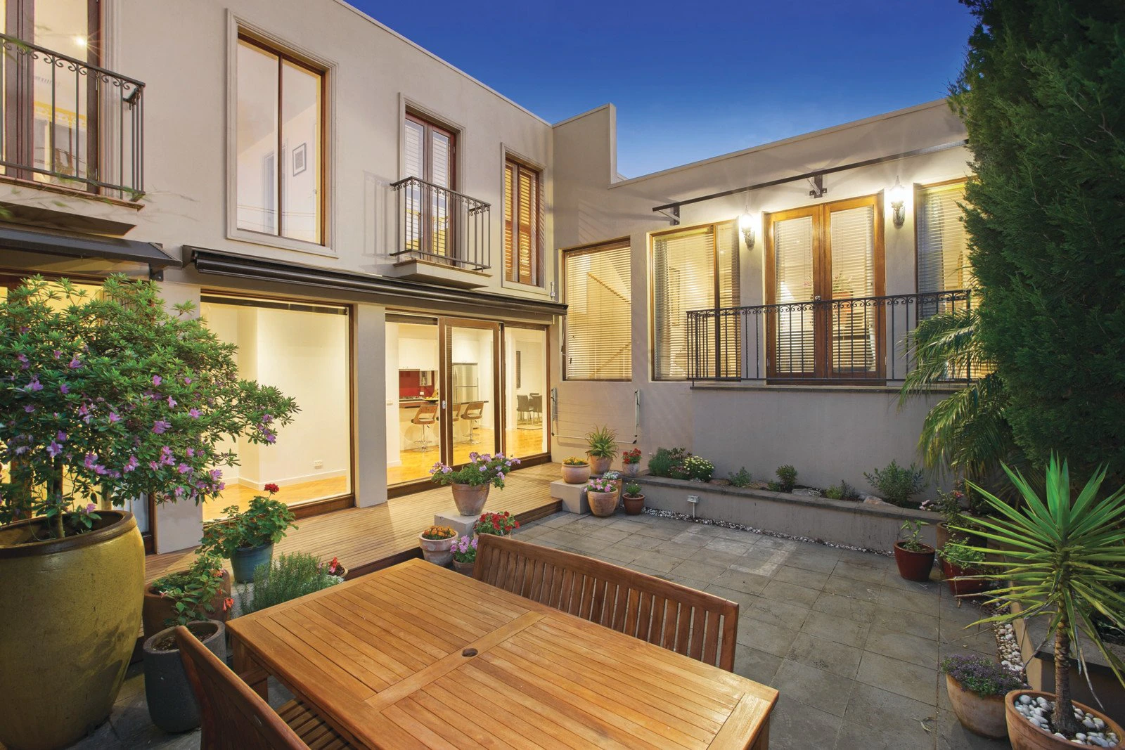 2 Elizabeth Street, Malvern, VIC
