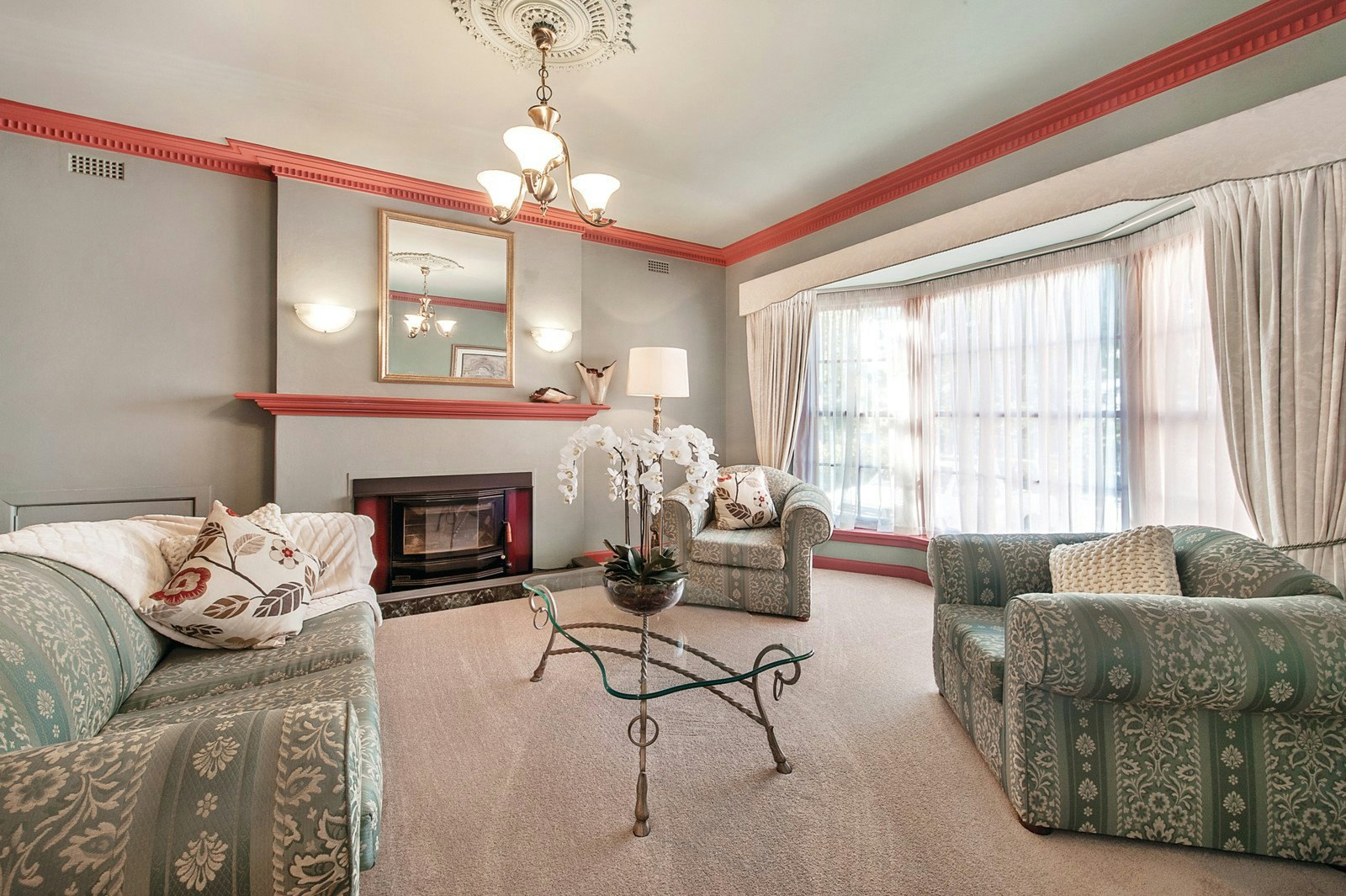 12 Kenmare Street, Mont Albert, VIC