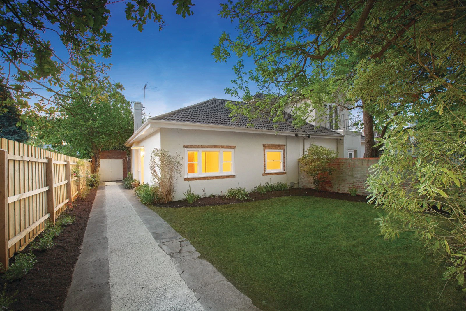 9 Berwick Street, Camberwell, VIC