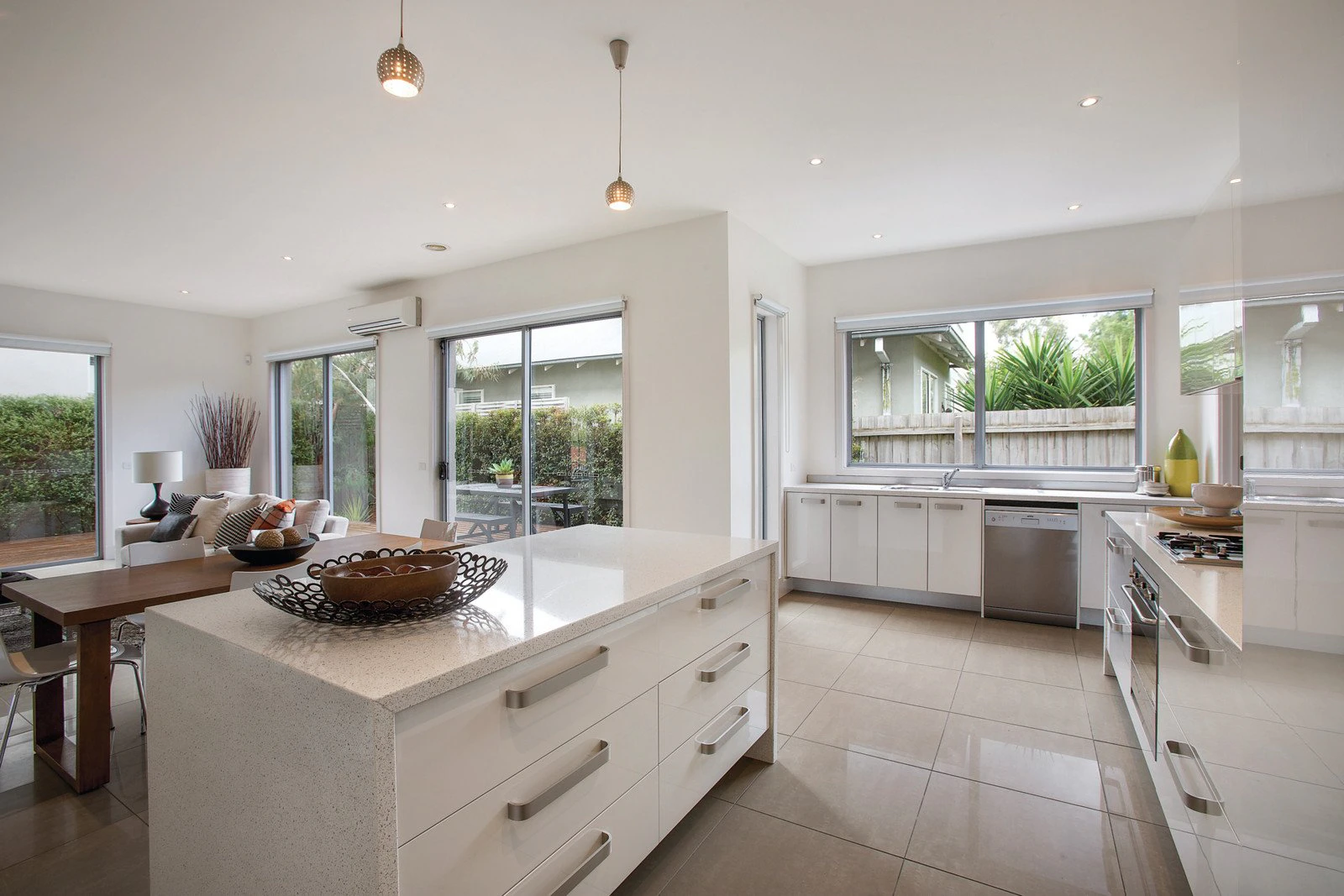 2 Olive Street, Hampton, VIC