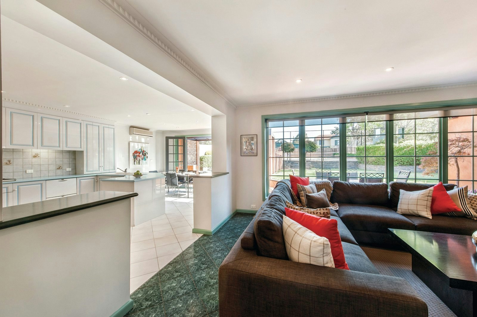 12 Kenmare Street, Mont Albert, VIC