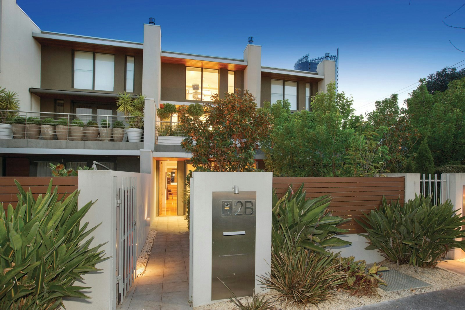 2b Copelen Street, South Yarra, VIC