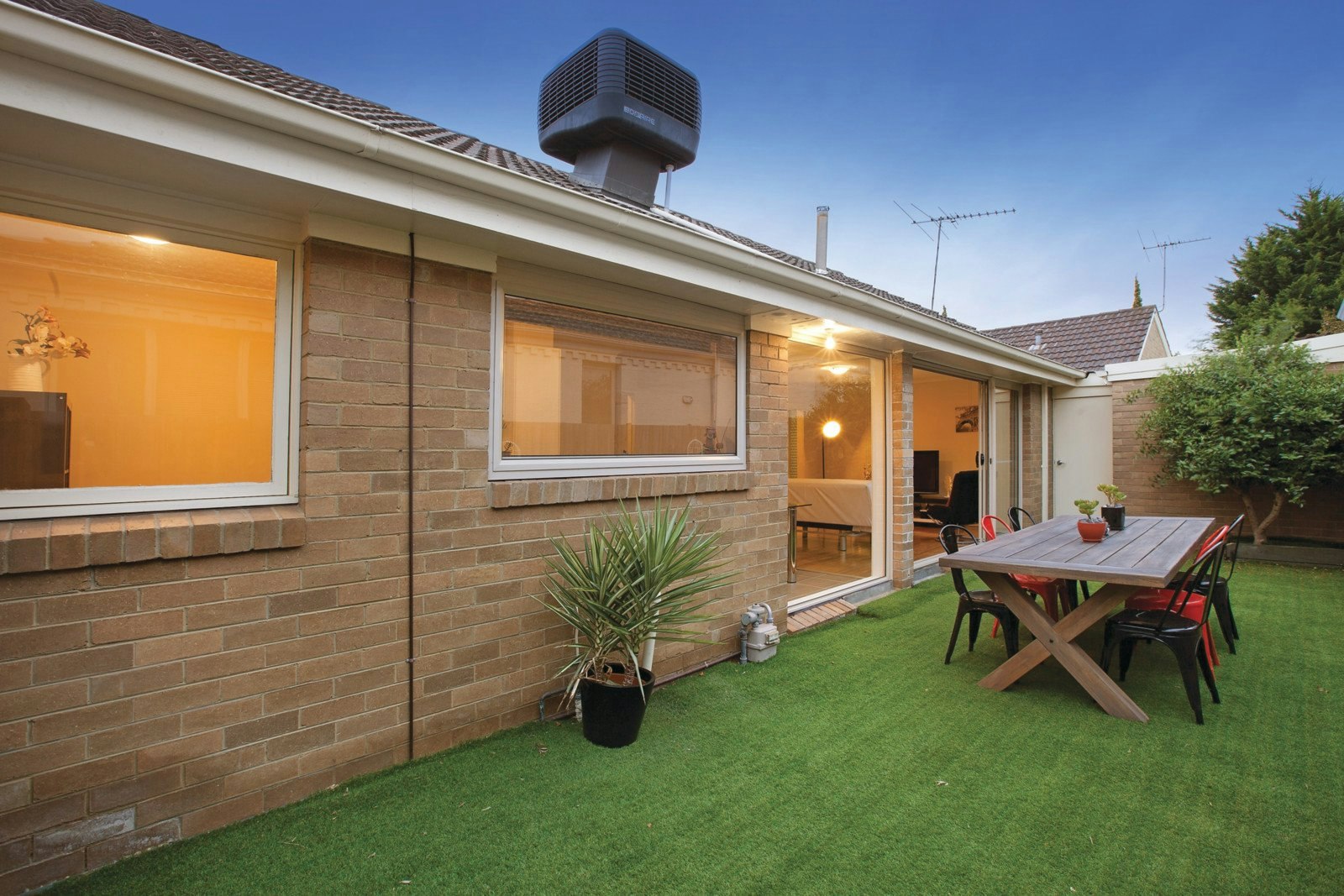 2/10 Tyndall Street, Surrey Hills, VIC