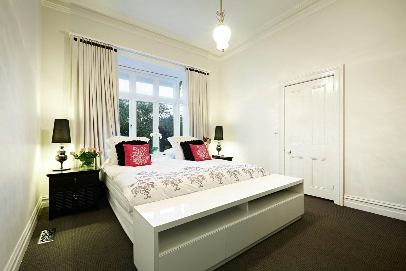 12 Osborne Close, Brighton, VIC