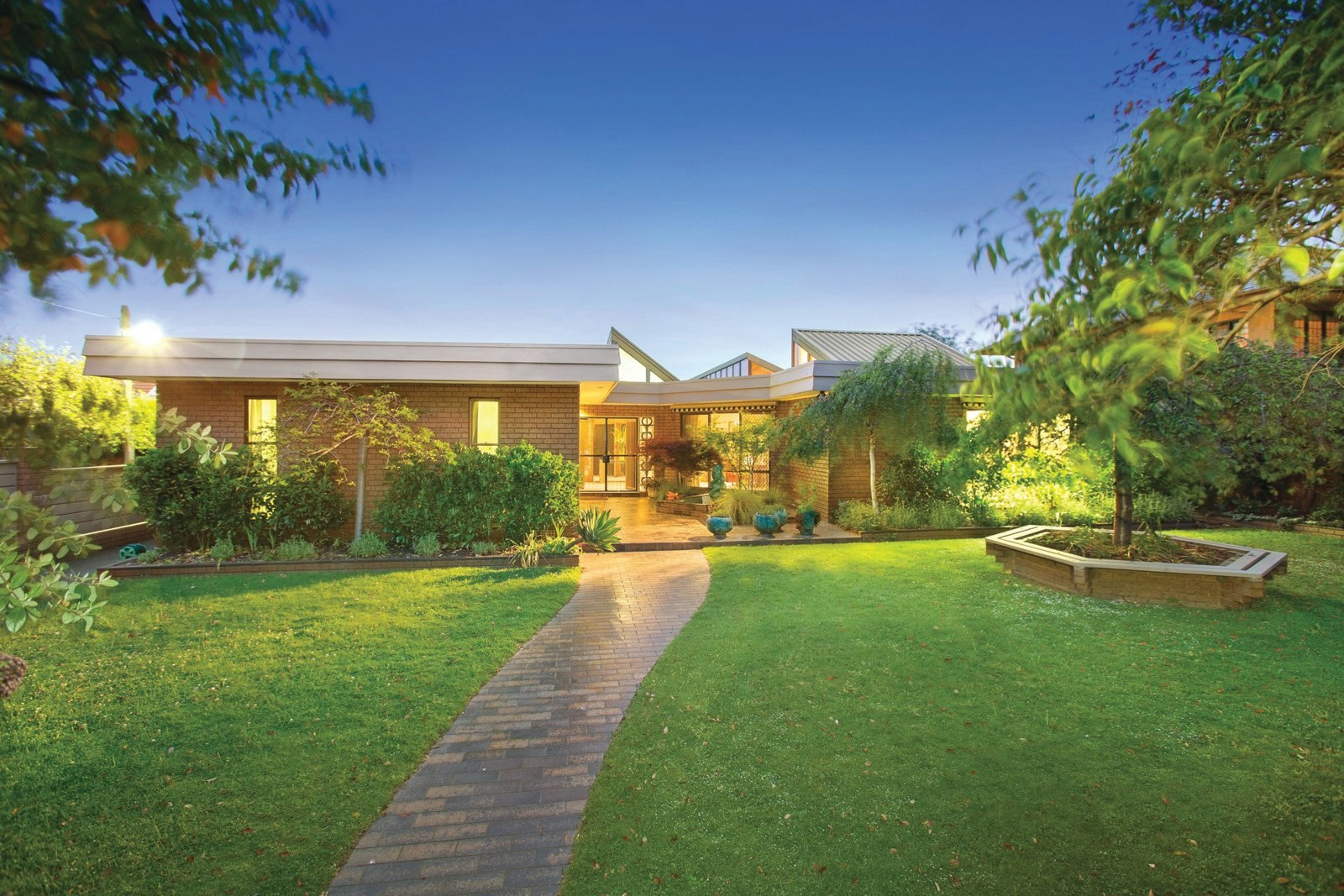50 Central Park Road, Malvern East, VIC