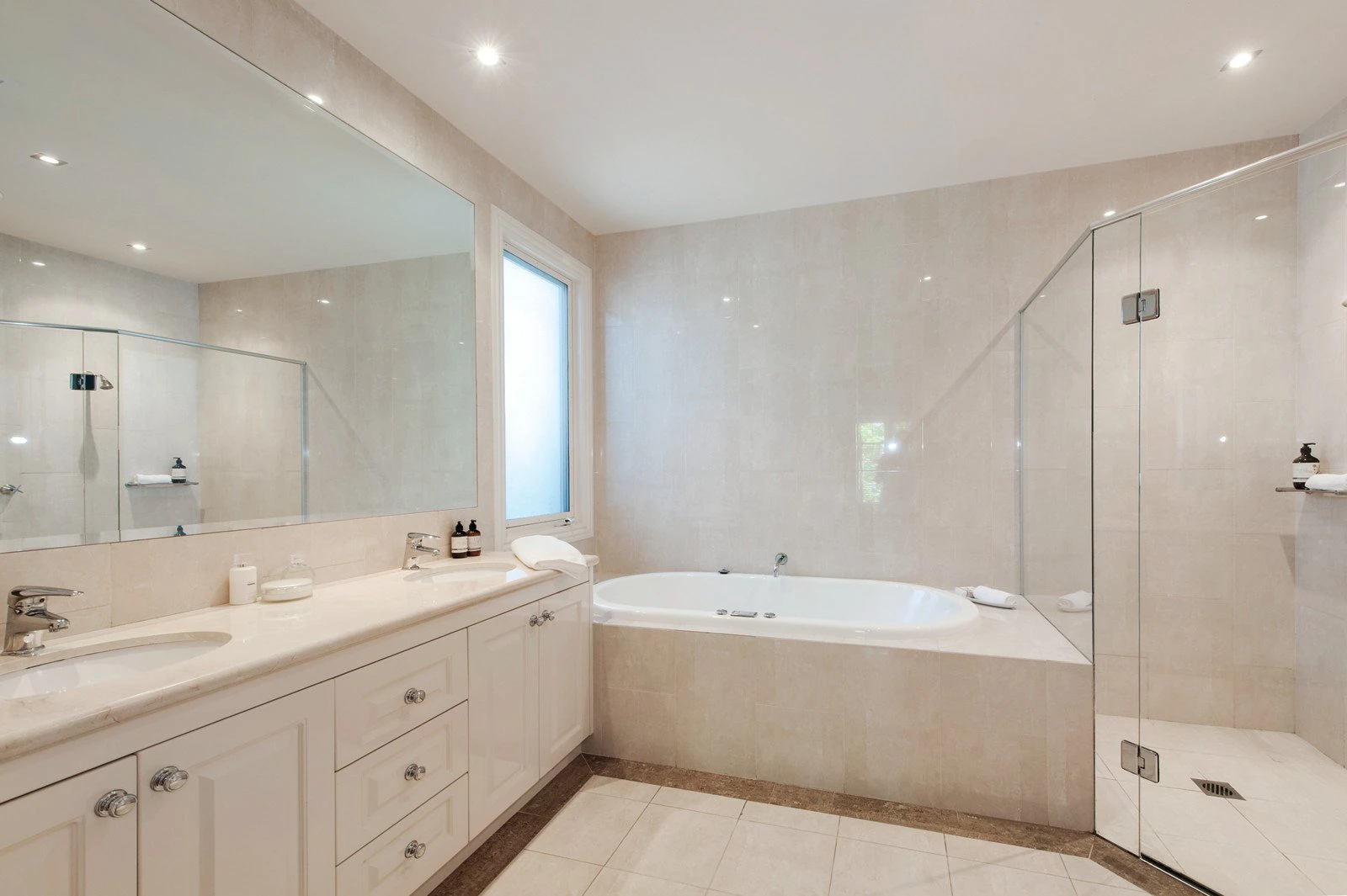 11A Wilson Street, Surrey Hills, VIC