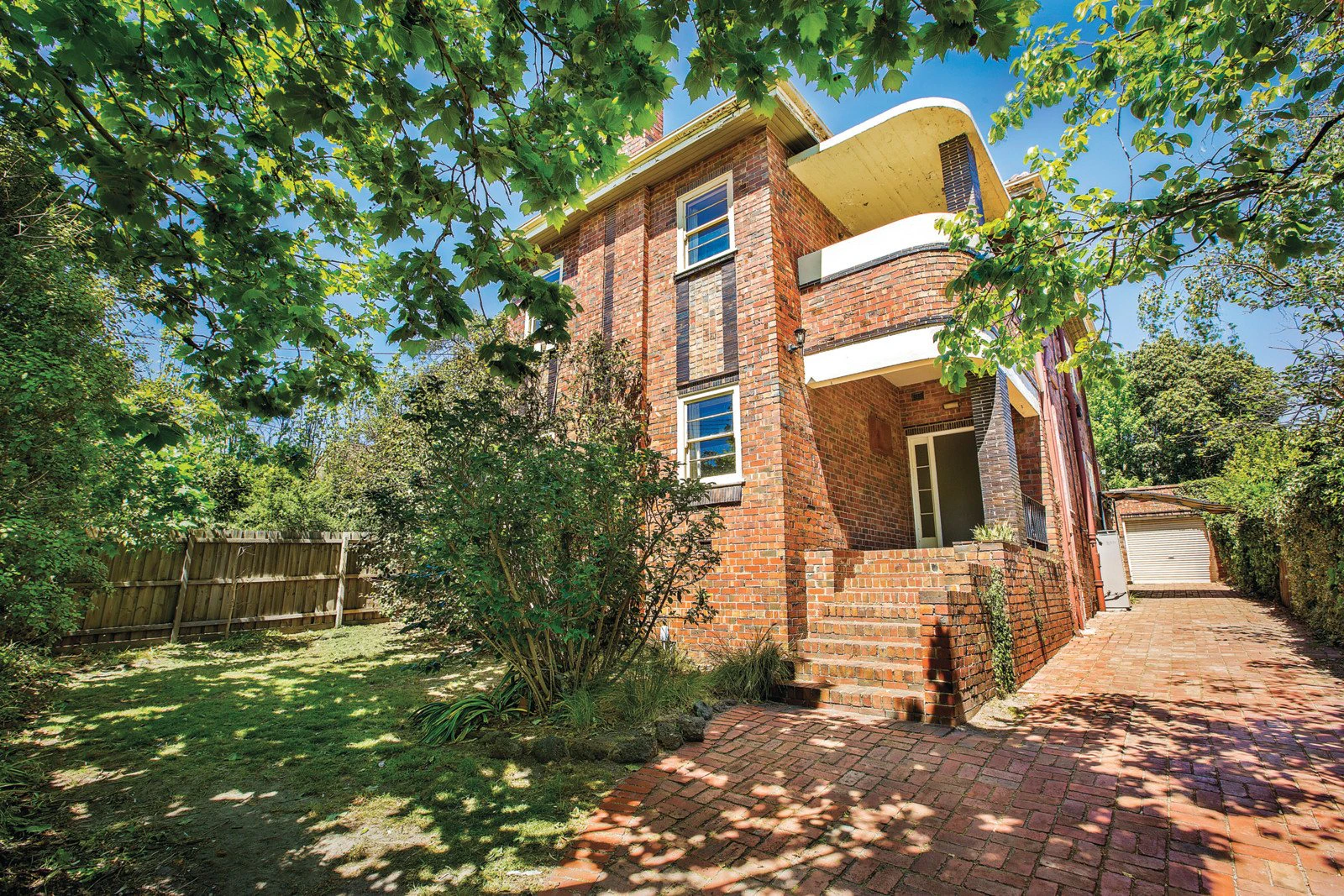 16 Warra Street, Toorak, VIC