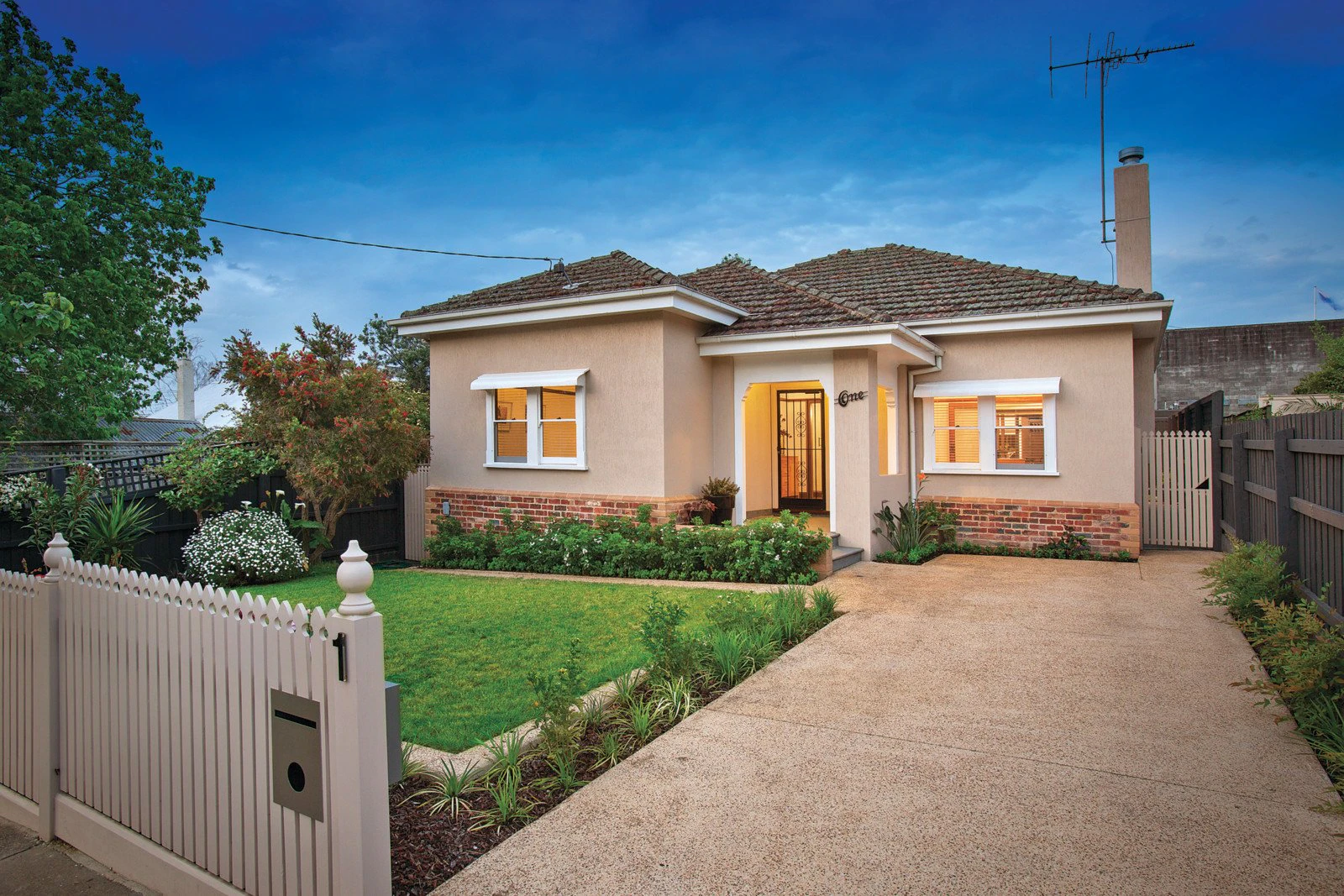 1 Segtoune Street, Kew, VIC