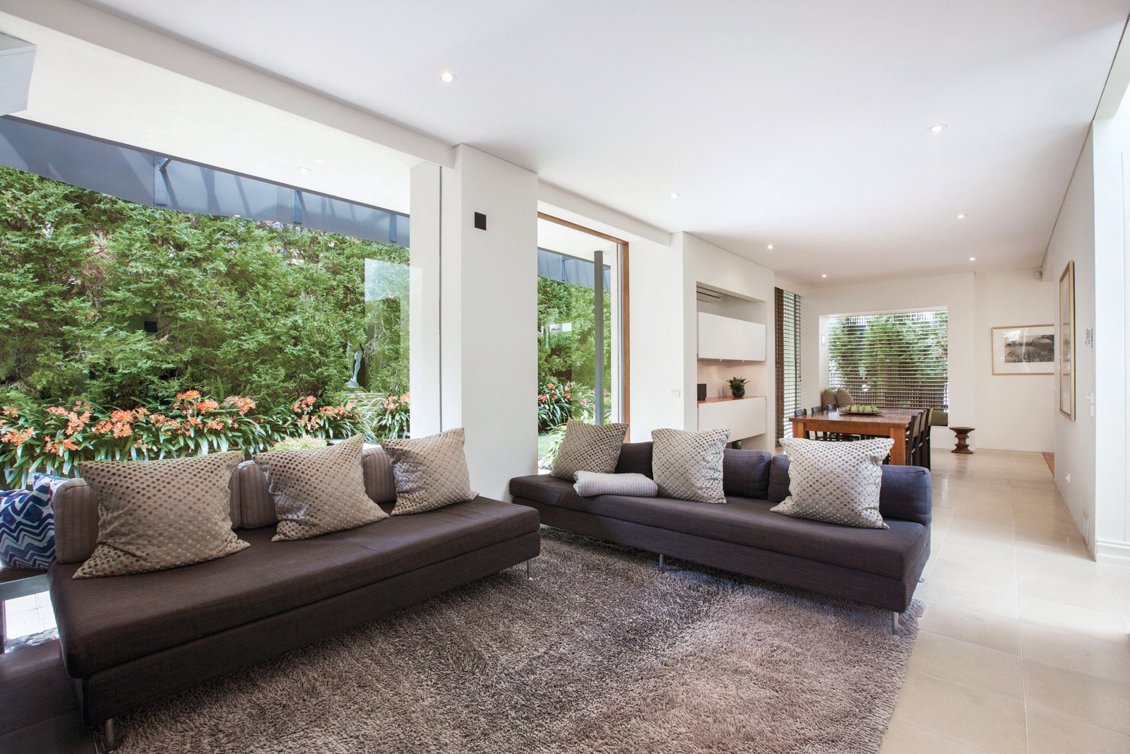 8 Norman Avenue, South Yarra - Thumbnail 2