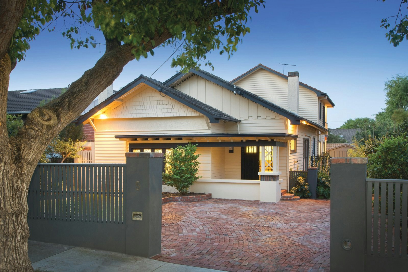 5 Cambridge Street, Brighton East, VIC