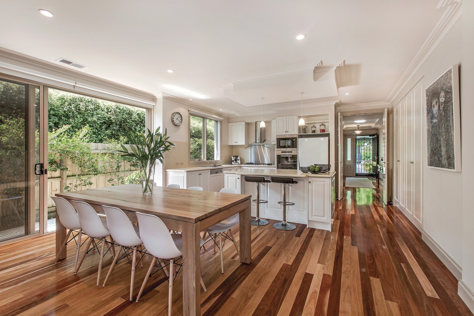 13 Balmoral Crescent, Surrey Hills - Thumbnail 4