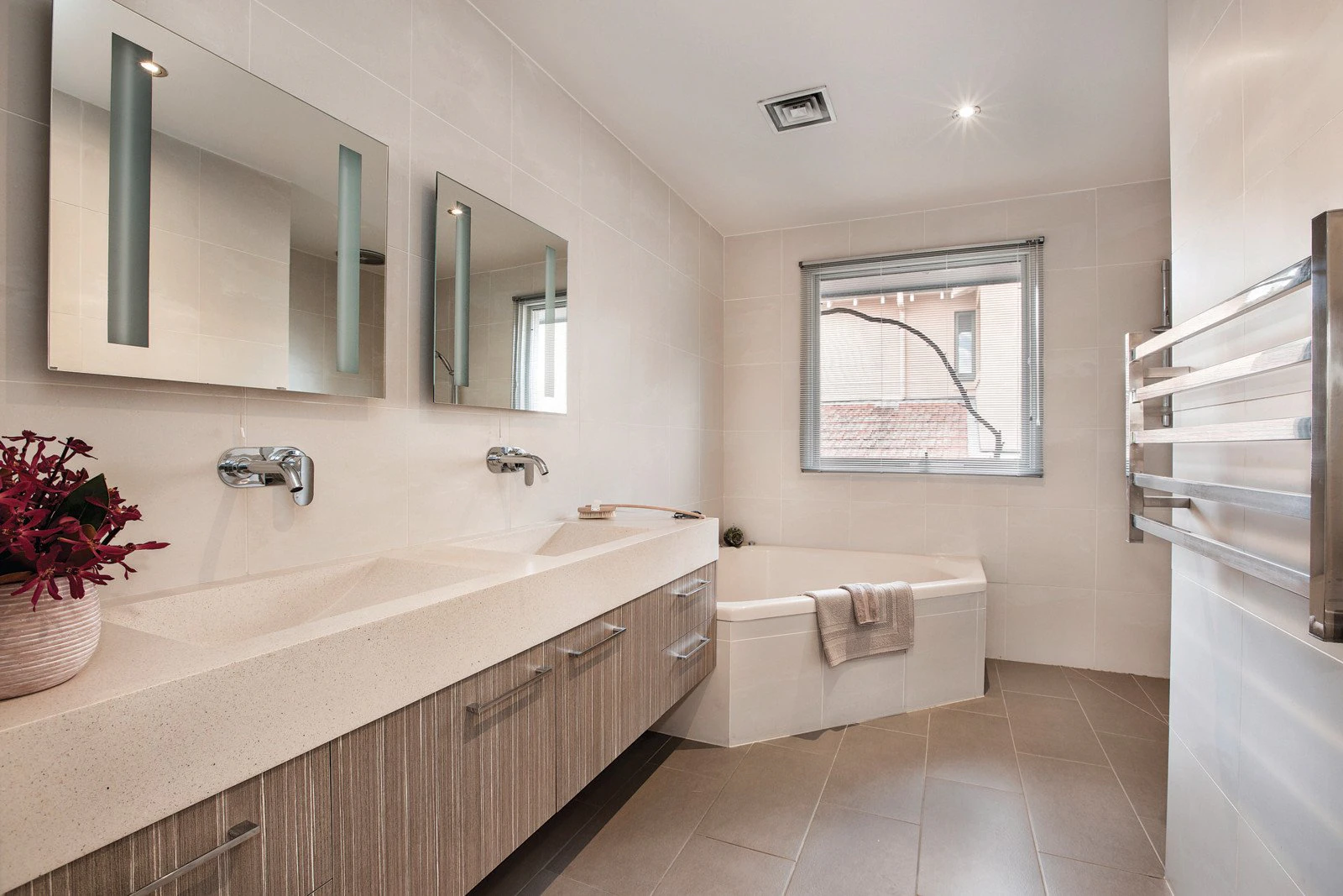 22 Rowell Avenue, Camberwell, VIC