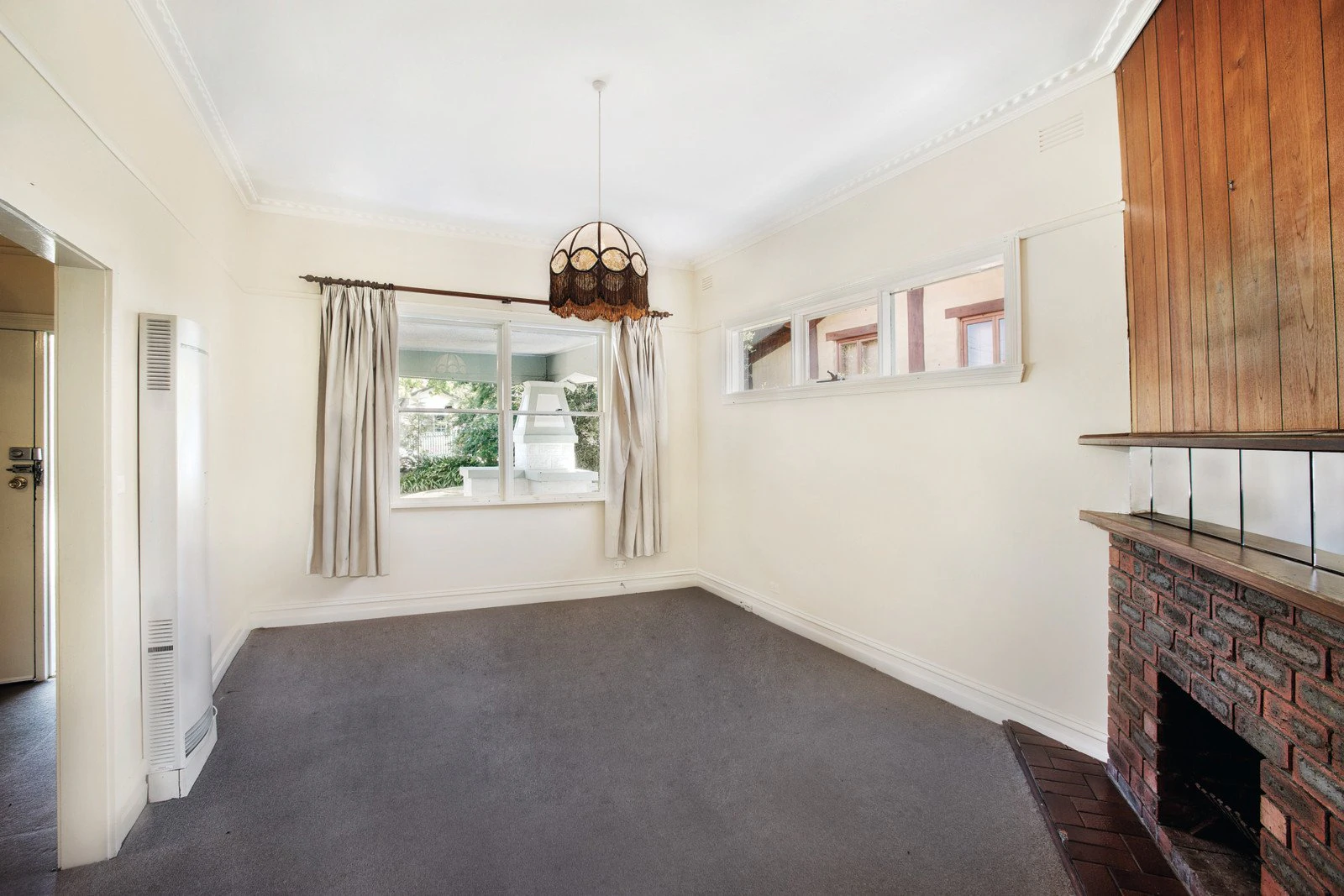 33 Rothesay Avenue, Malvern East, VIC