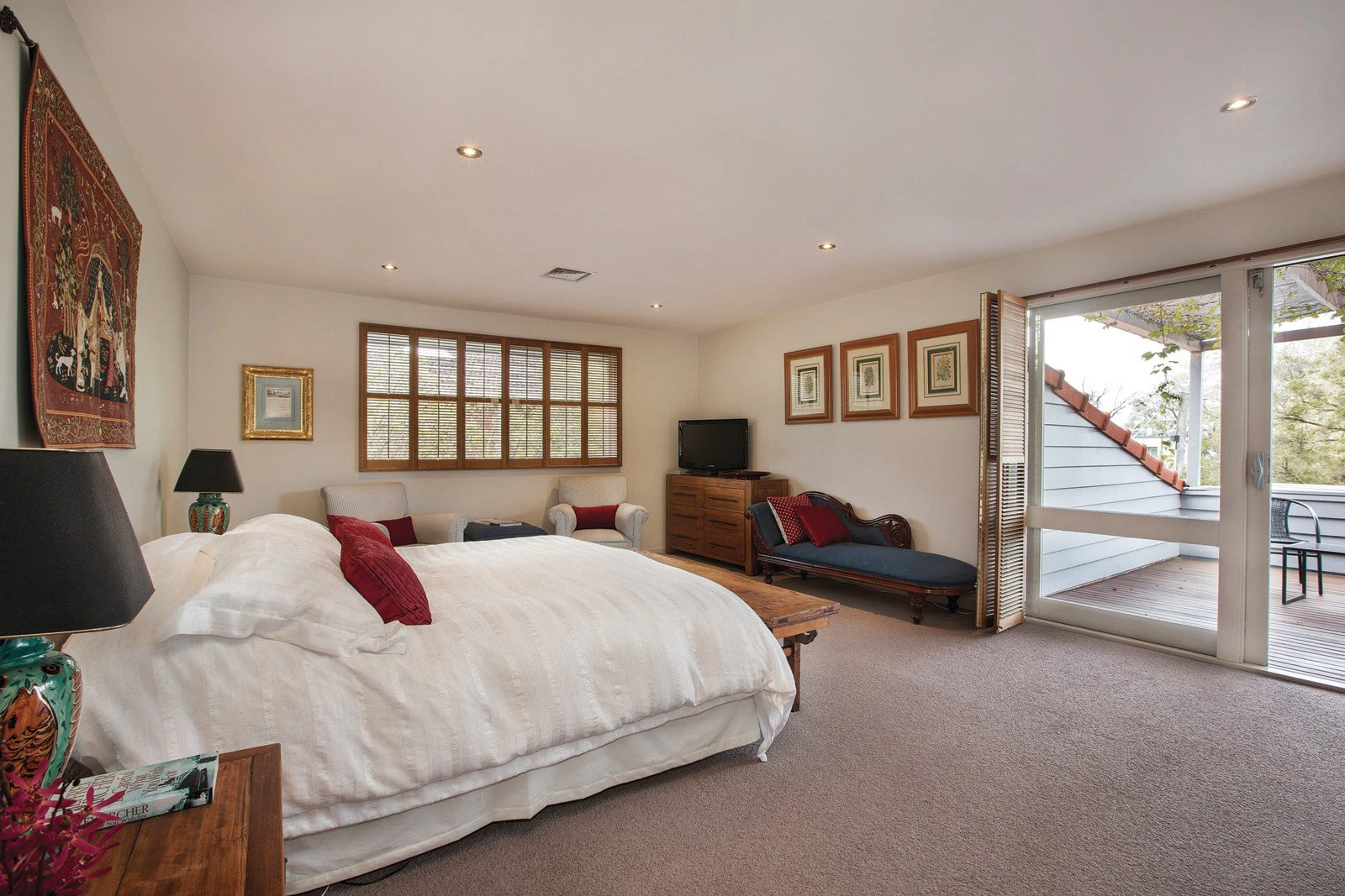 22 Rowell Avenue, Camberwell, VIC