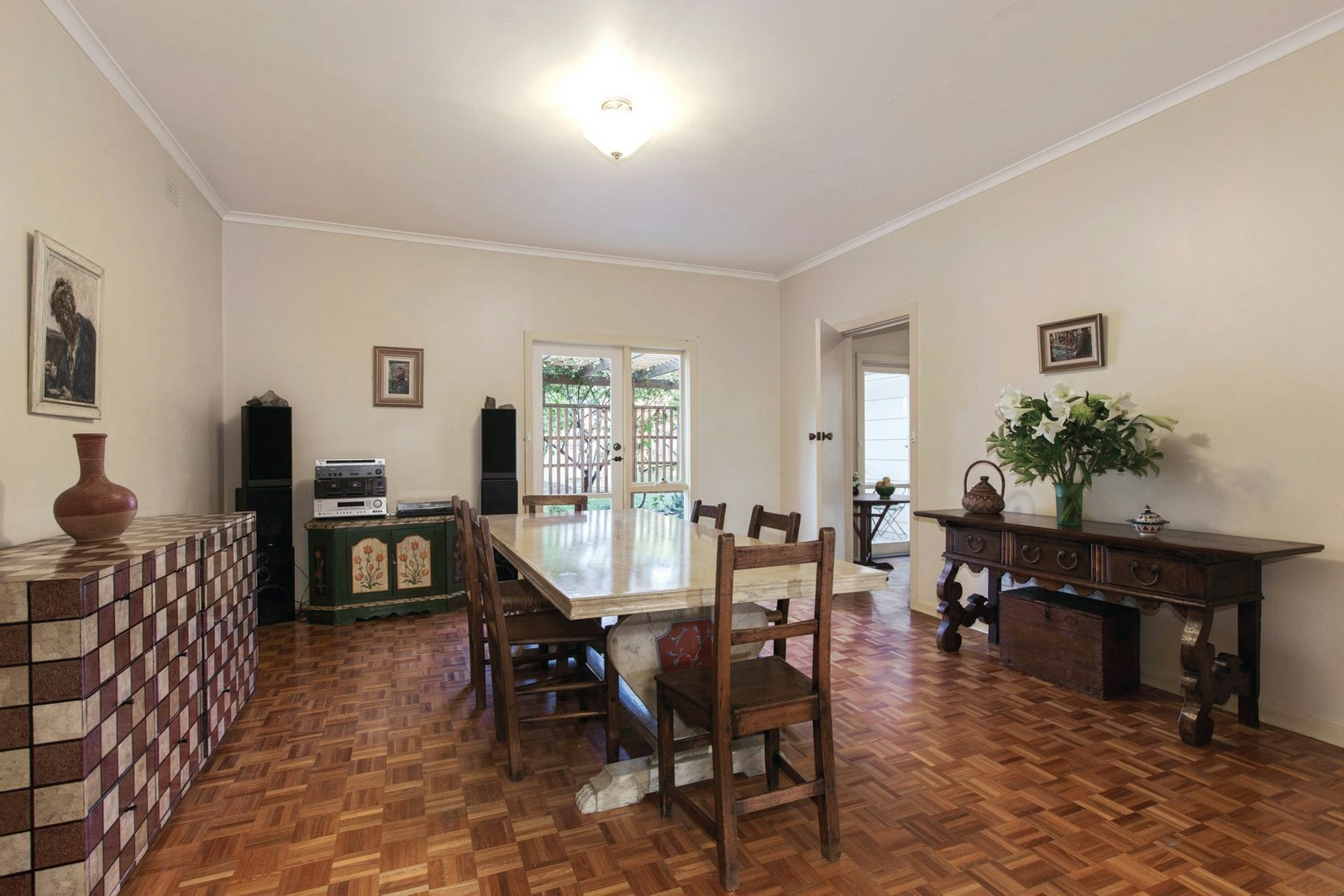 61 Gloucester Road, Ashburton, VIC