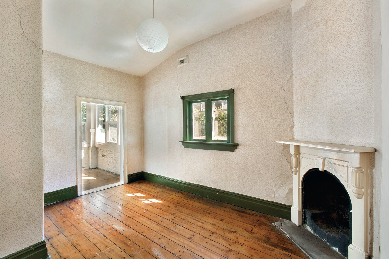34 Foley Street, Kew - Thumbnail 3
