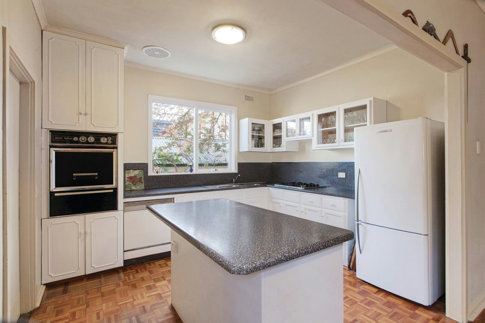 61 Gloucester Road, Ashburton, VIC