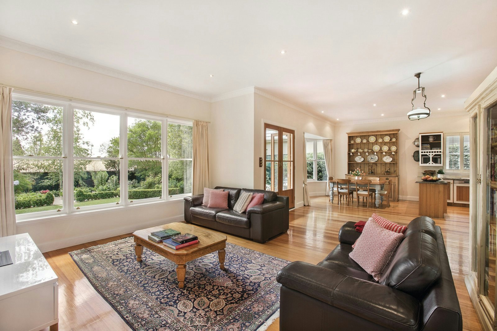 37a Kent Road, Surrey Hills, VIC