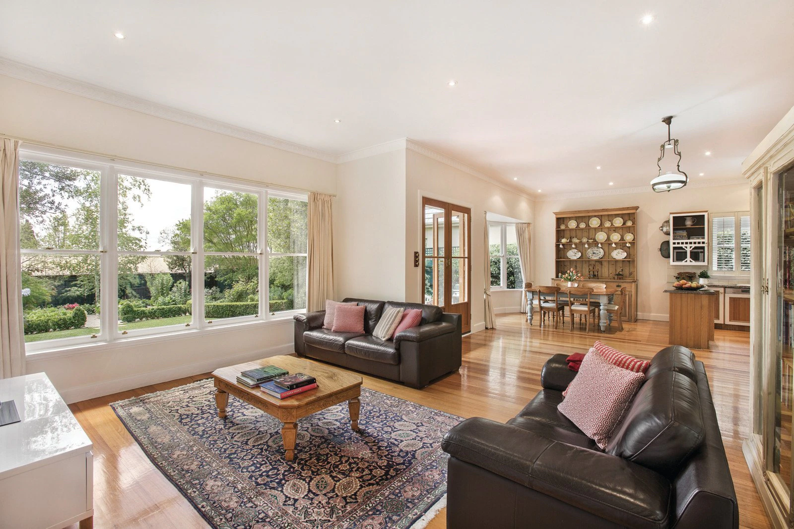 37a Kent Road, Surrey Hills, VIC