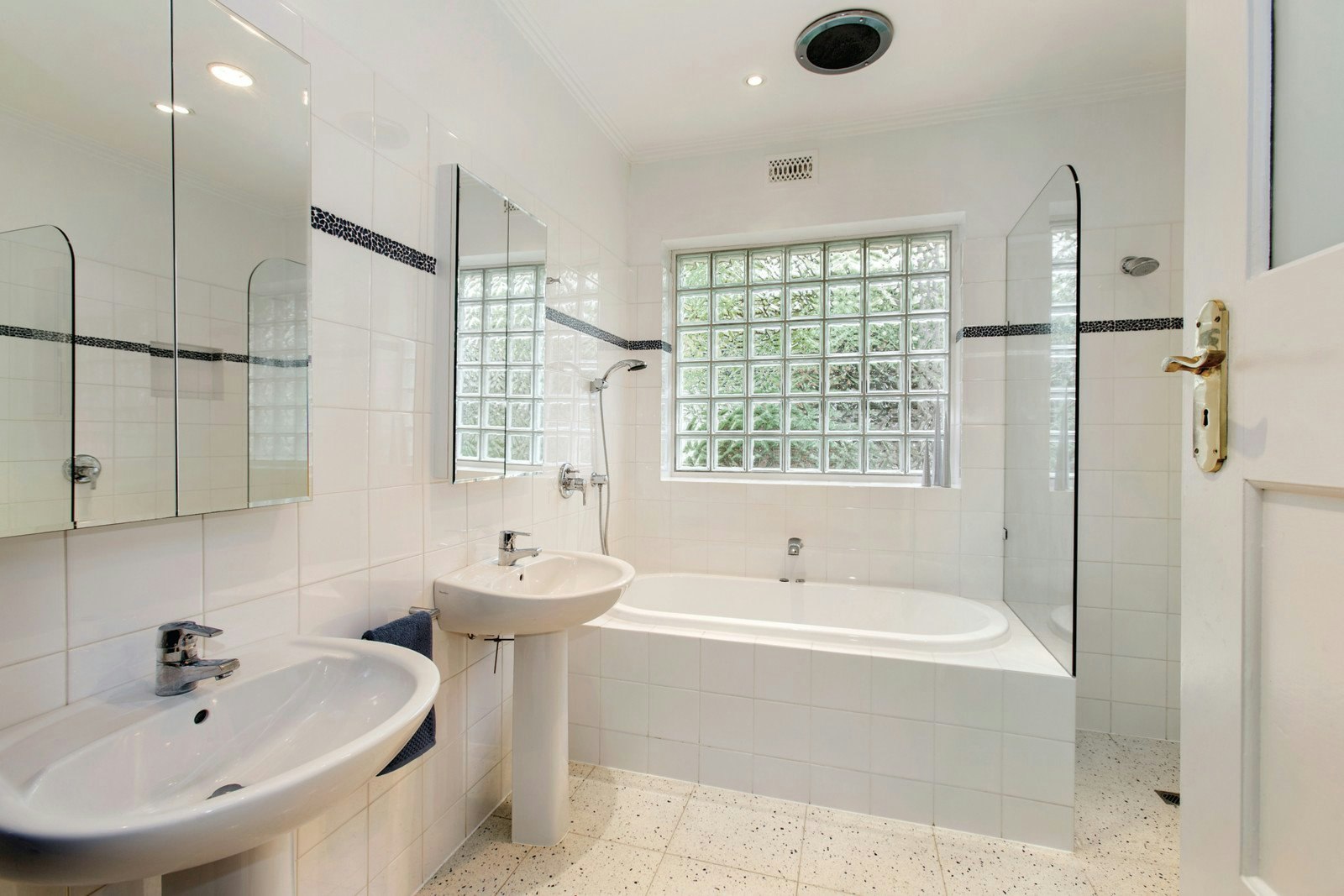 19 Park Road, Surrey Hills, VIC