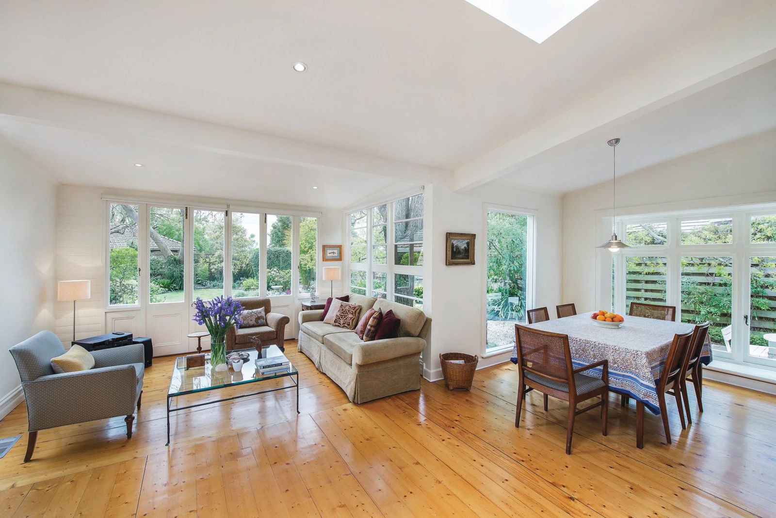 17 Kent Road, Surrey Hills, VIC