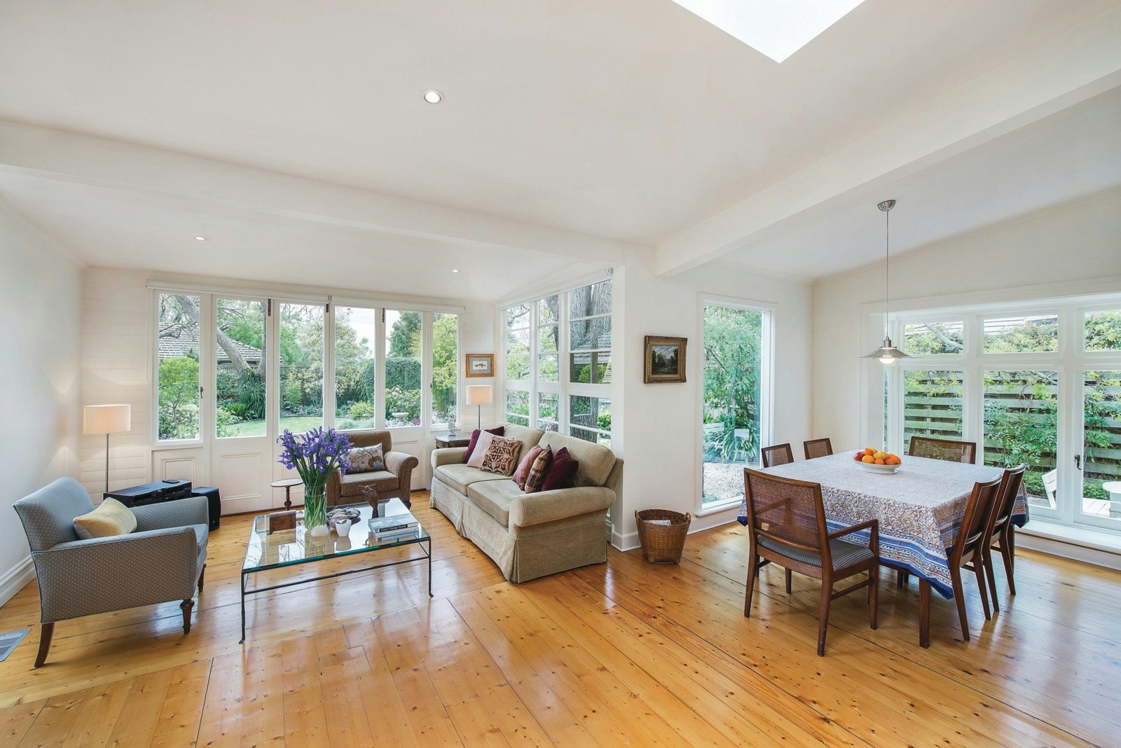 17 Kent Road, Surrey Hills, VIC