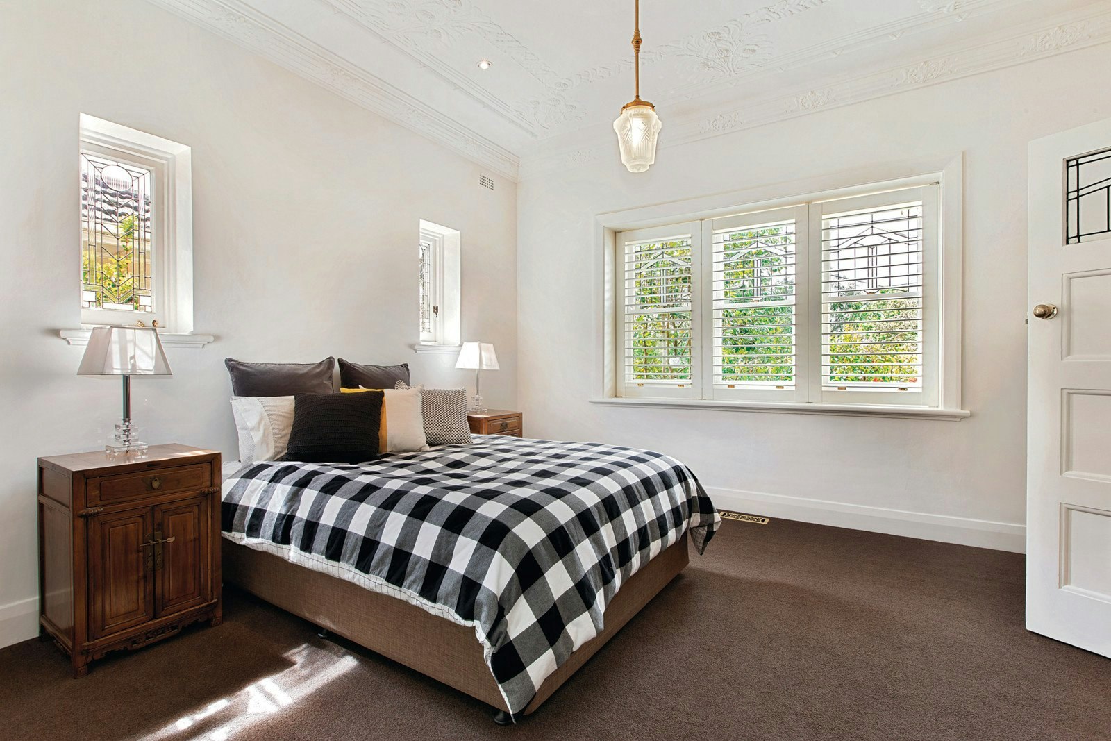 1 Proudfoot Street, Mont Albert, VIC