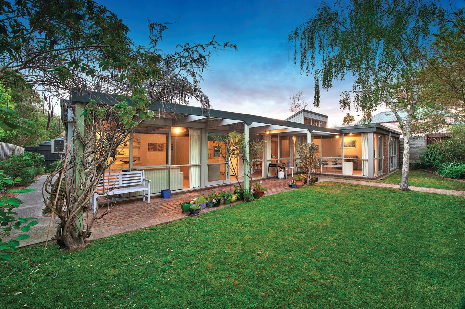 46 Warburton Road, Canterbury, VIC