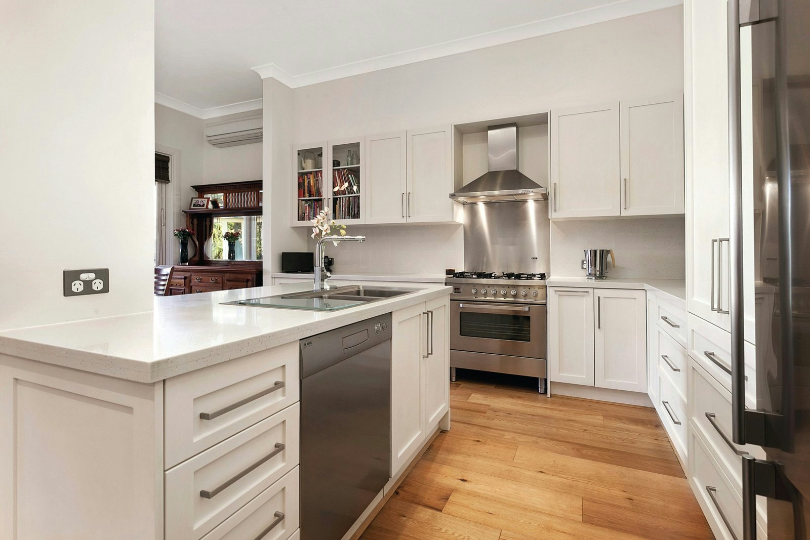 63 Summerhill Road, Glen Iris, VIC