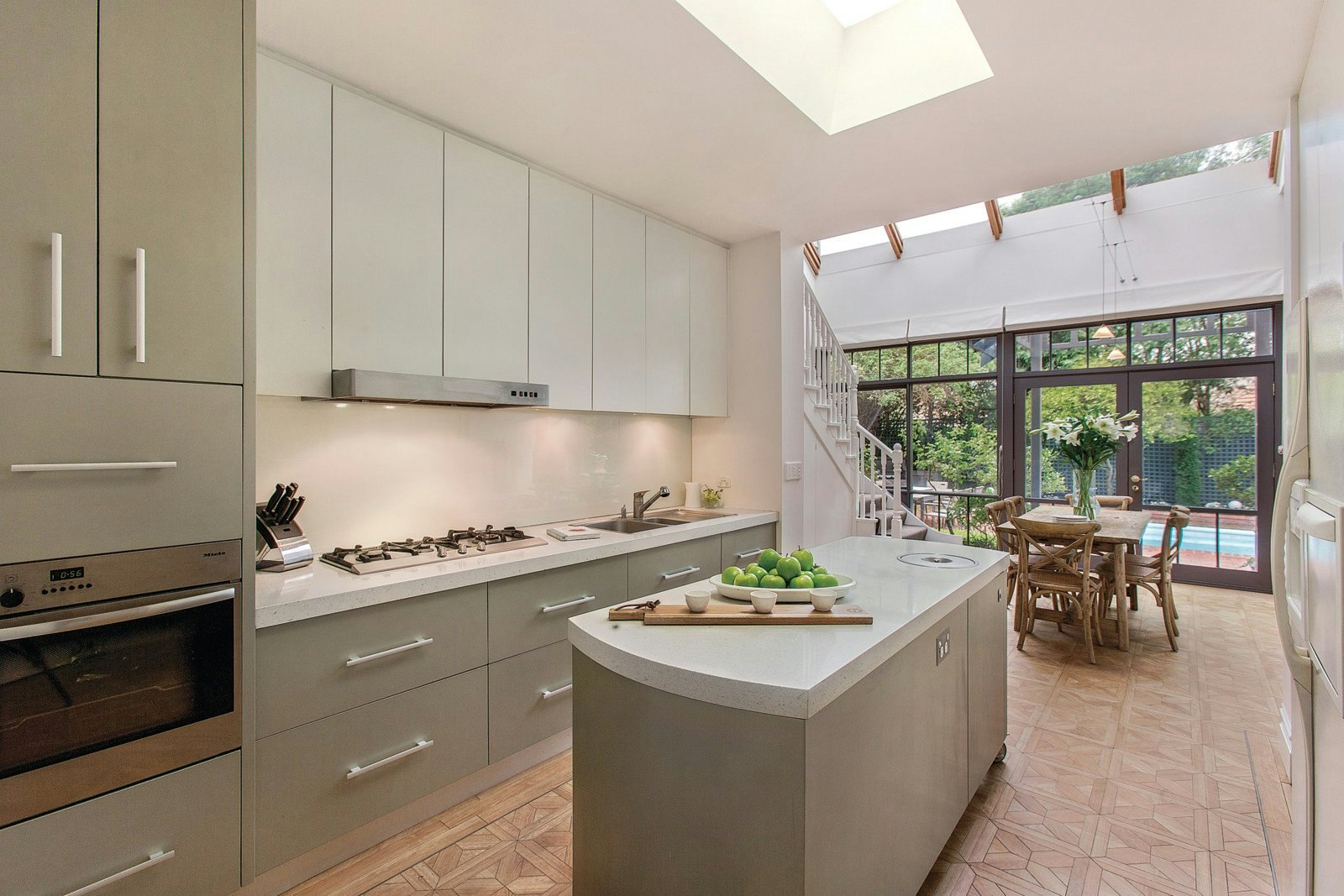 4 Gaynor Court, Malvern, VIC