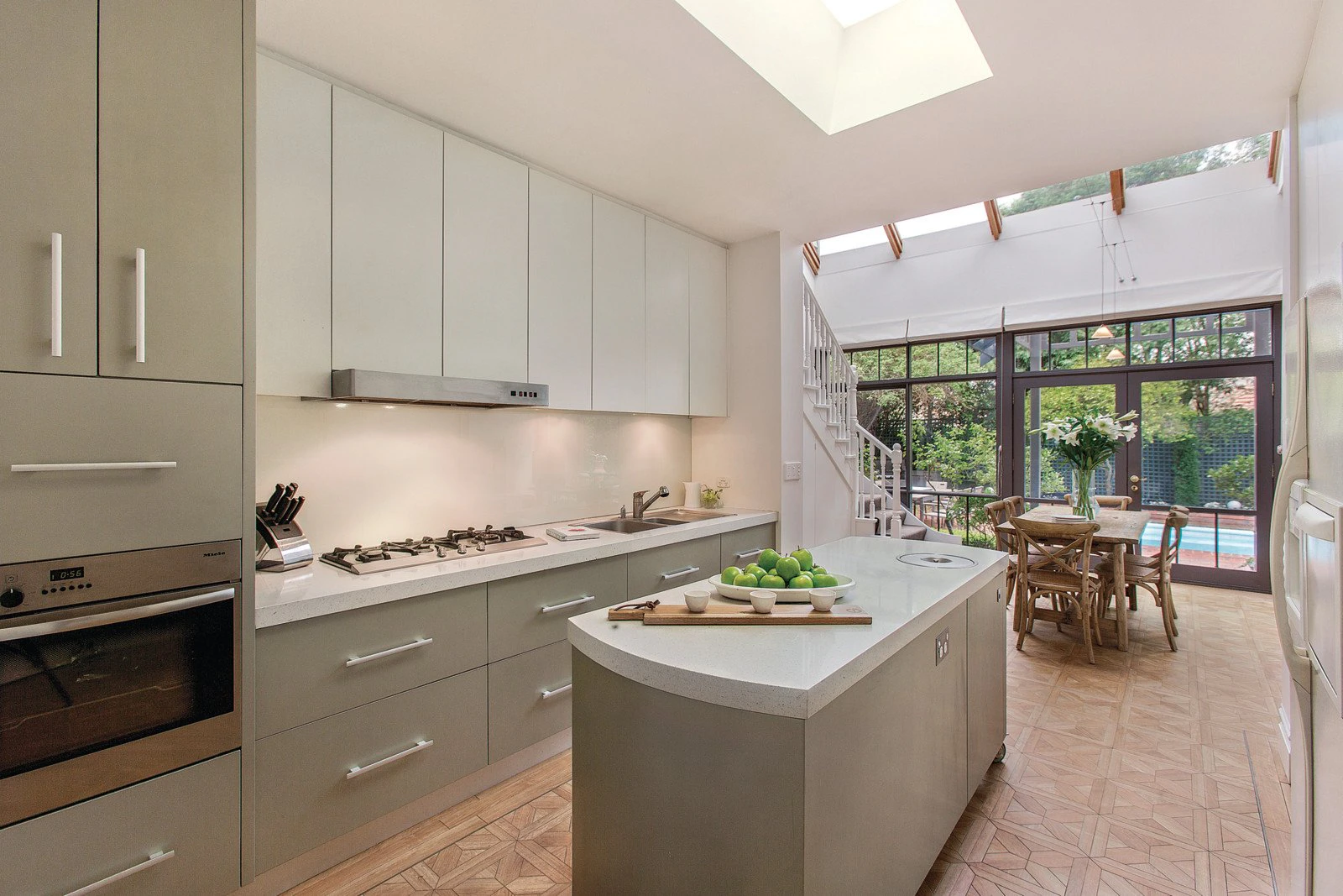 4 Gaynor Court, Malvern, VIC