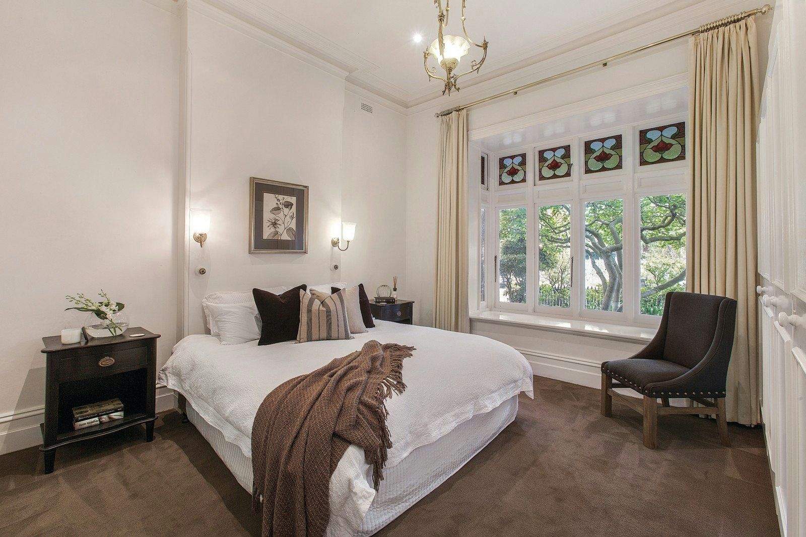 4 Gaynor Court, Malvern, VIC