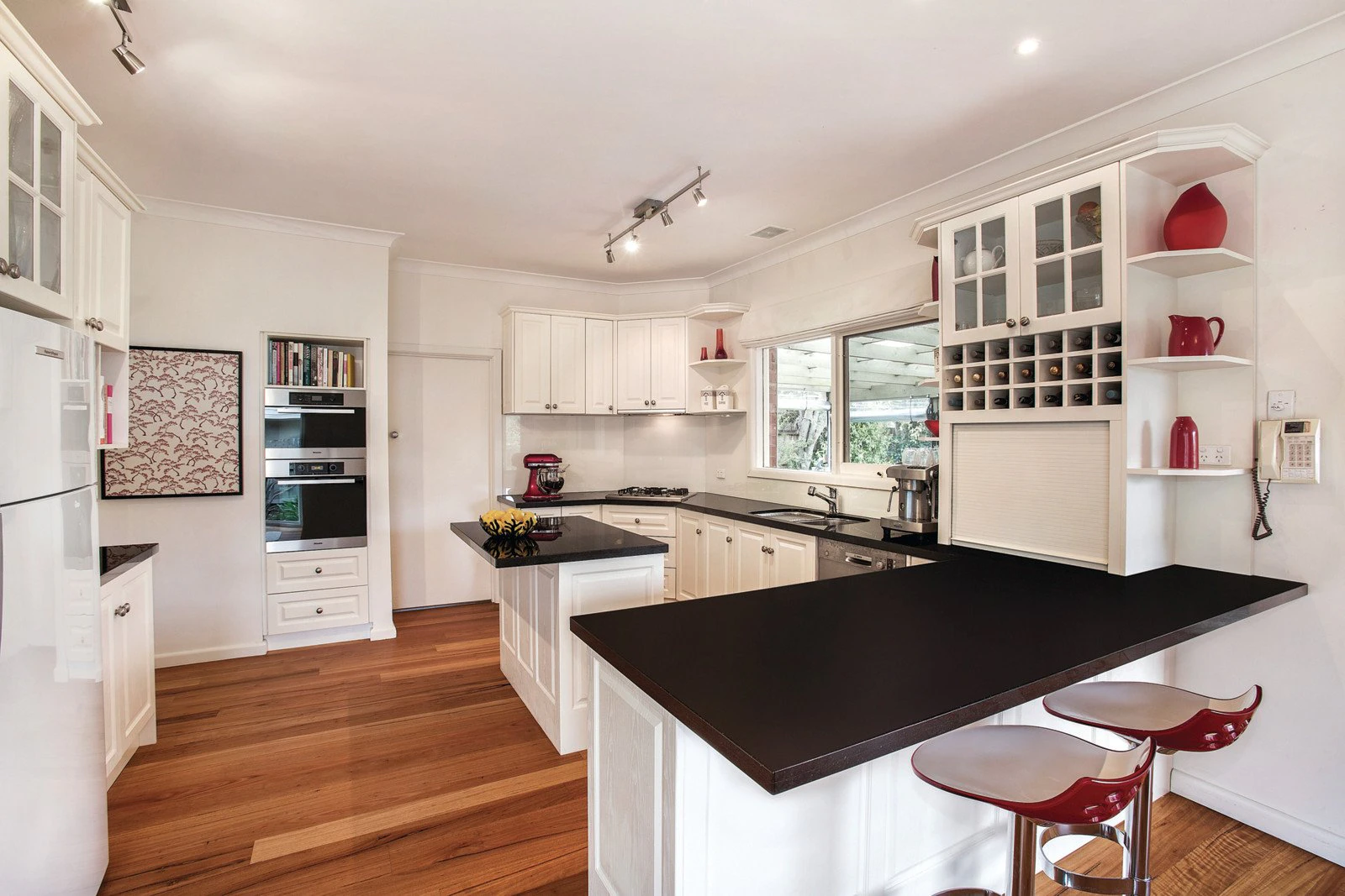 19 Park Road, Surrey Hills, VIC