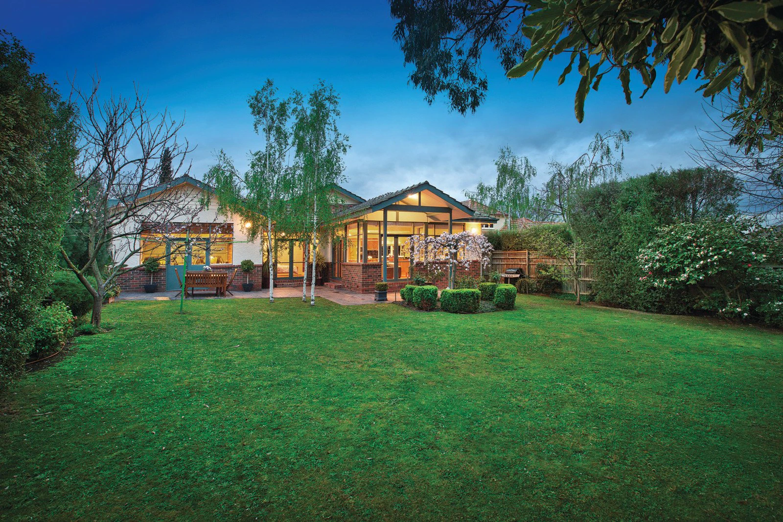 11 Bringa Avenue, Camberwell, VIC