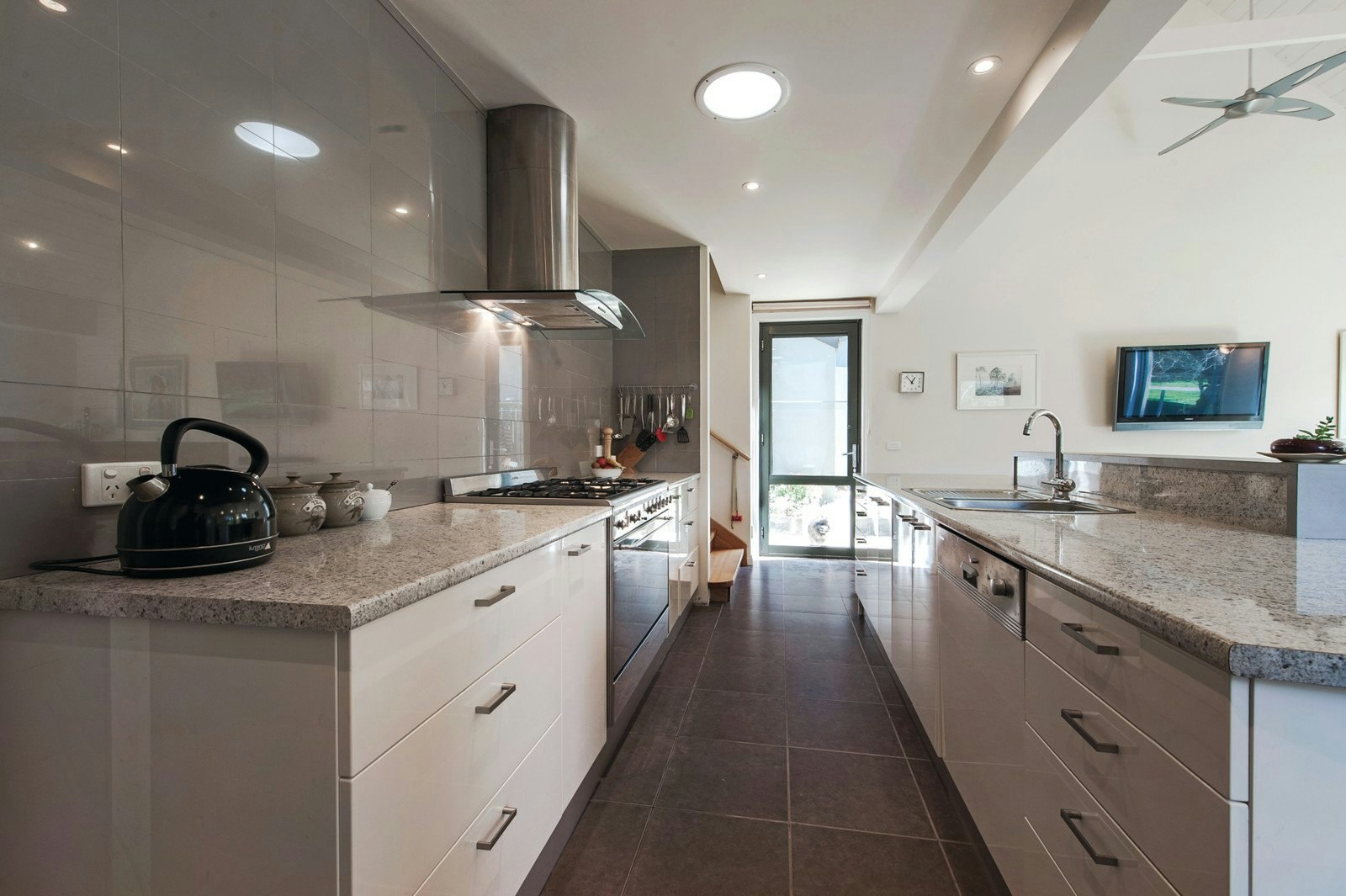 37a Flowerdale Road, Glen Iris, VIC