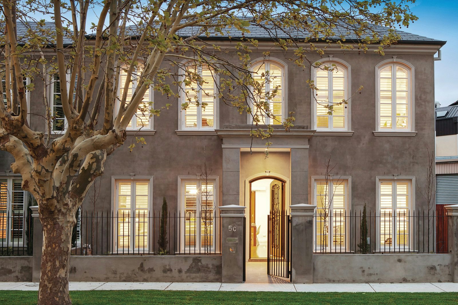 5C Dene Avenue, Malvern East, VIC