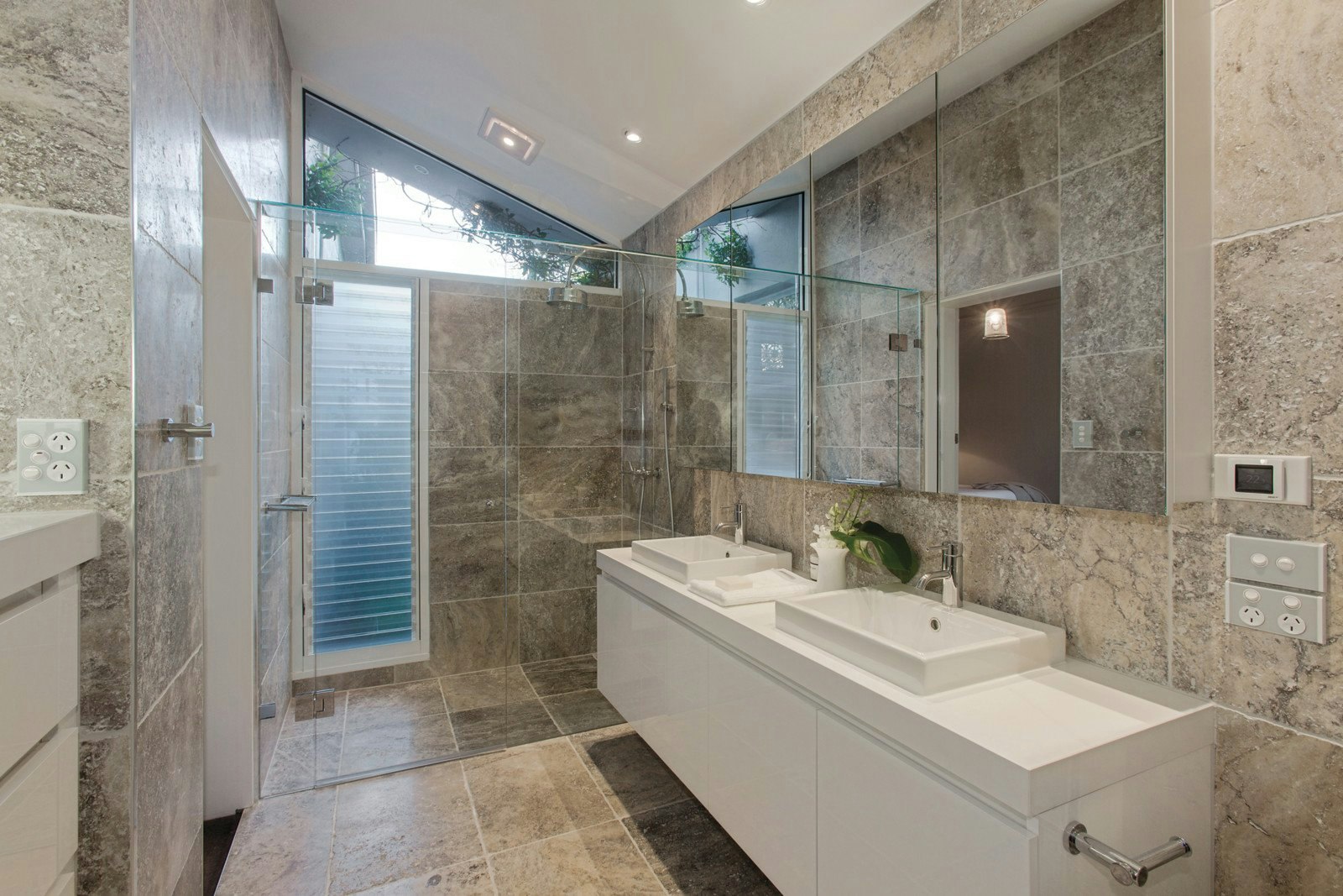 11 Irving Street, Malvern, VIC