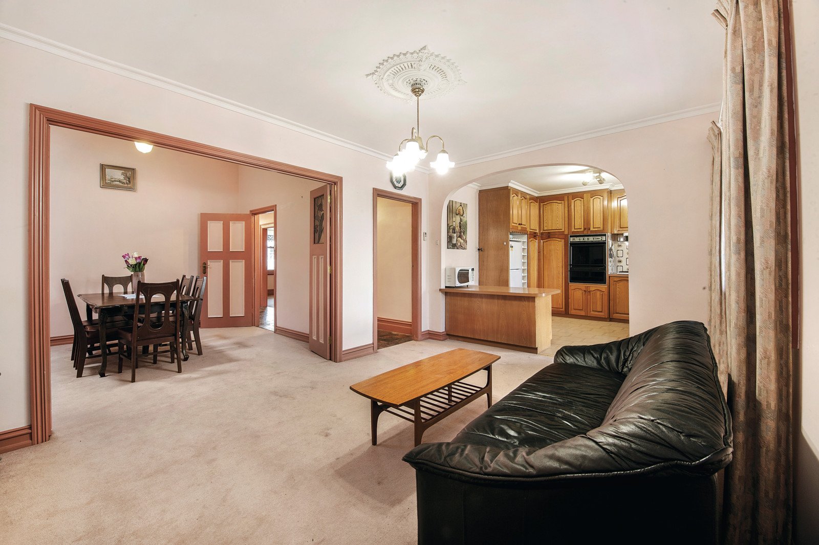 44 Roseberry Street, Hawthorn East - Thumbnail 2