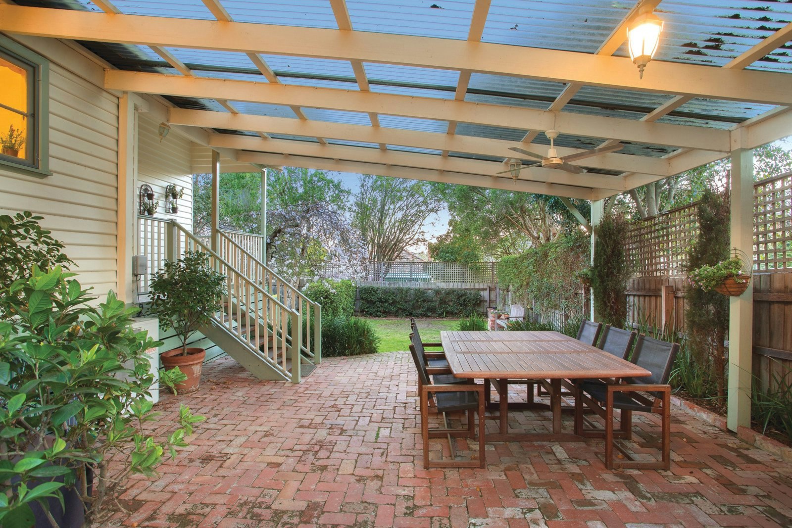 2 Denman Avenue, Glen Iris, VIC