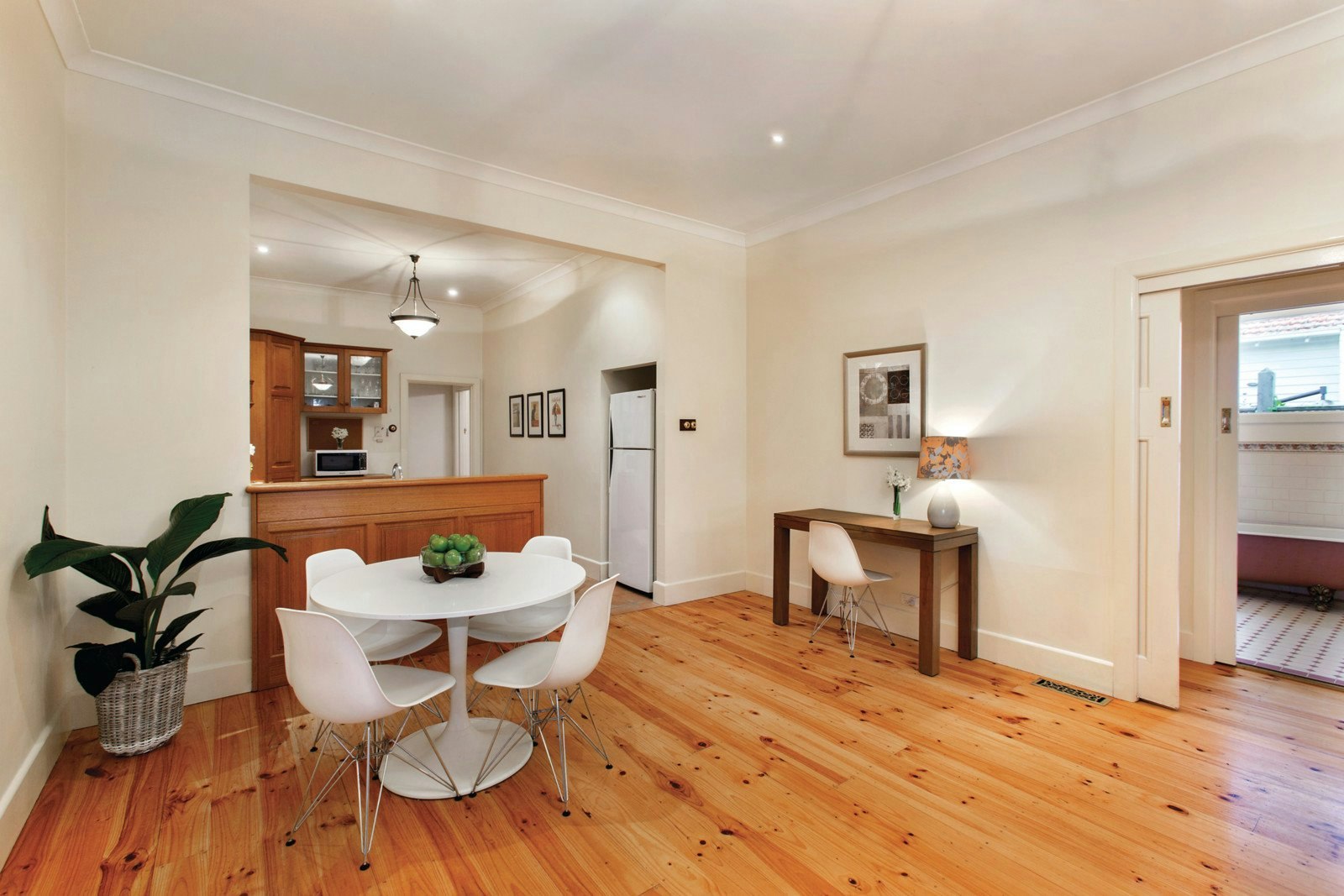 2 Denman Avenue, Glen Iris, VIC